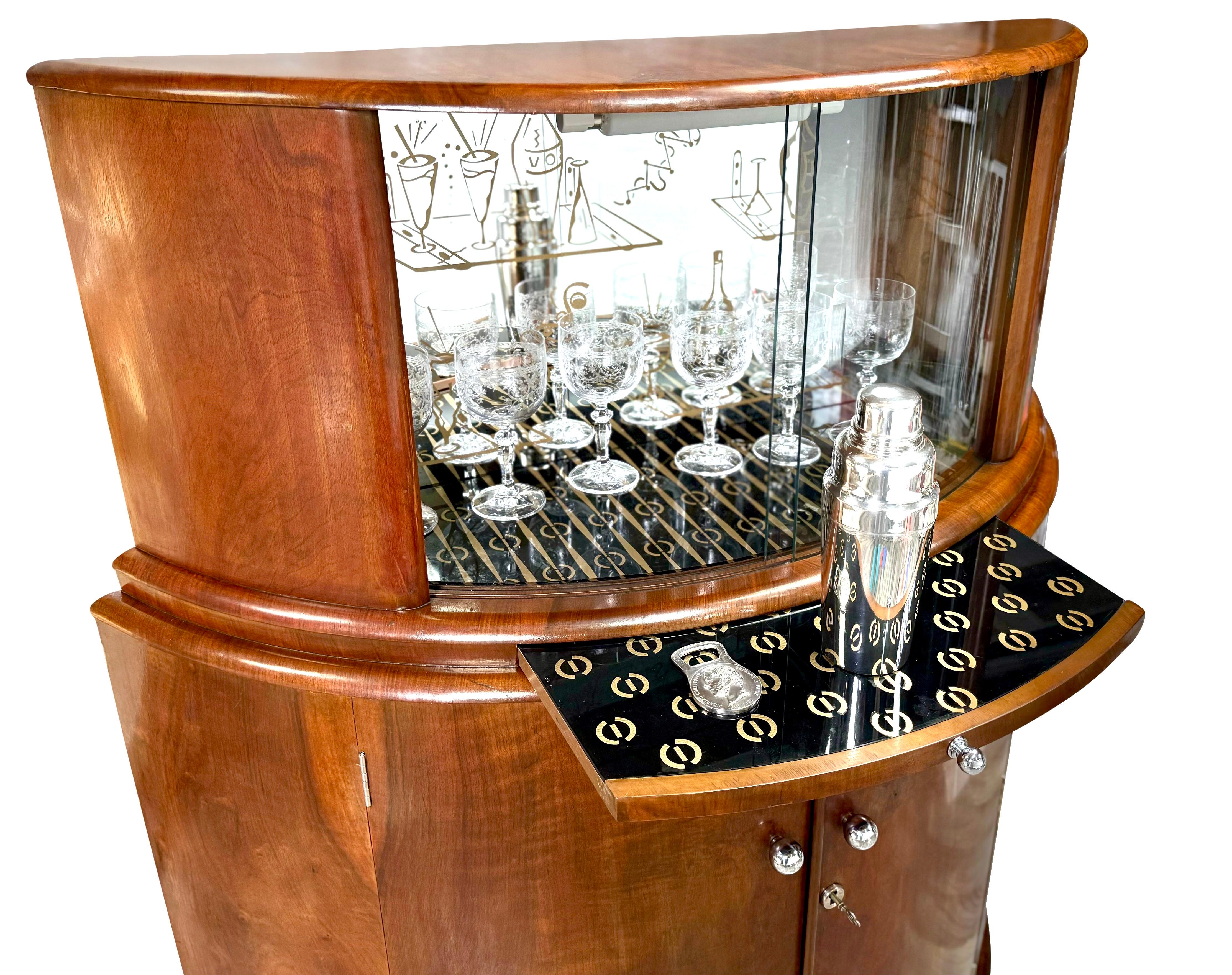 Art déco Meuble de bar ou de cocktail Demilune en noyer, art déco français des années 1930 en vente