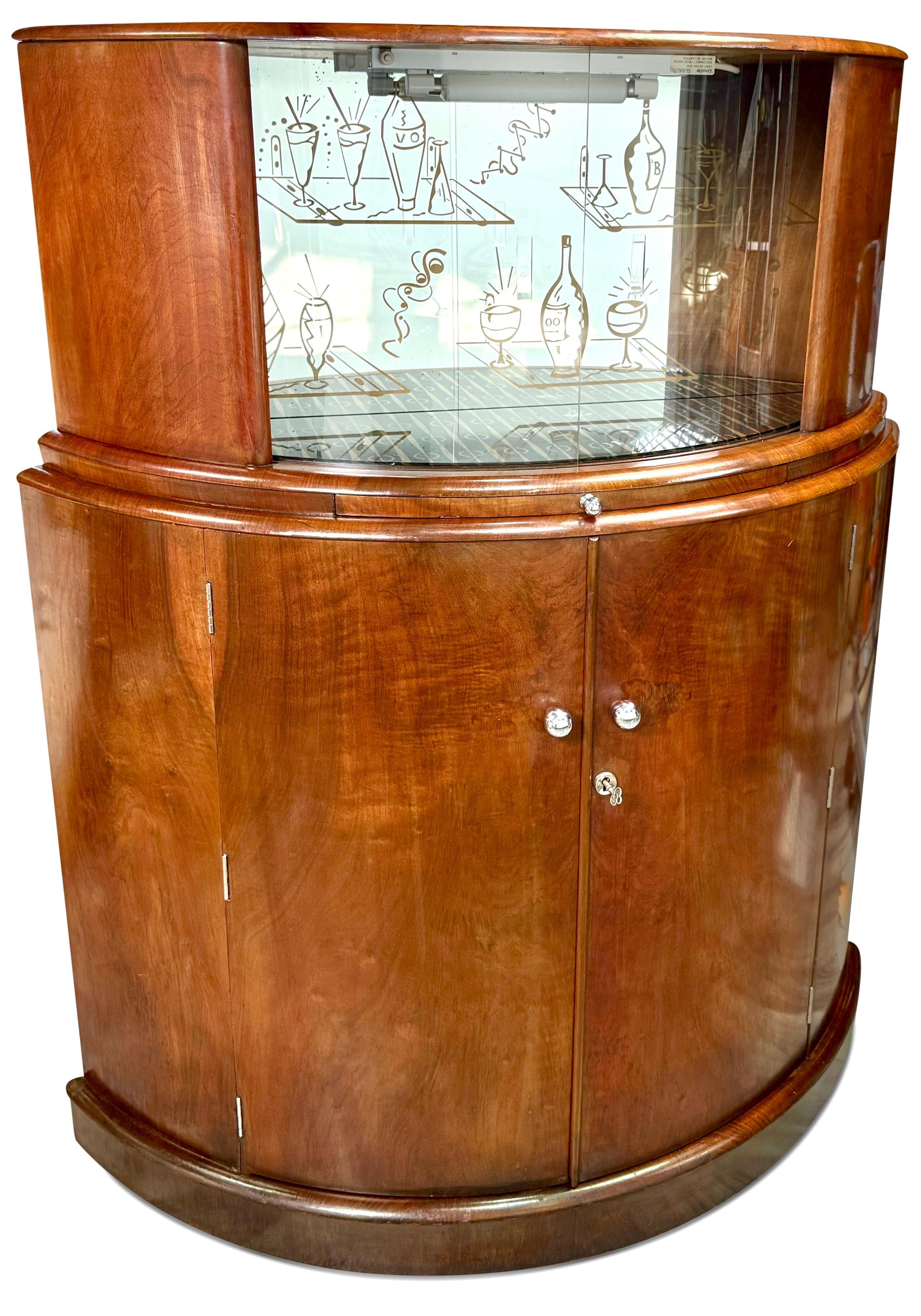 Meuble de bar ou de cocktail Demilune en noyer, art déco français des années 1930 en vente 1
