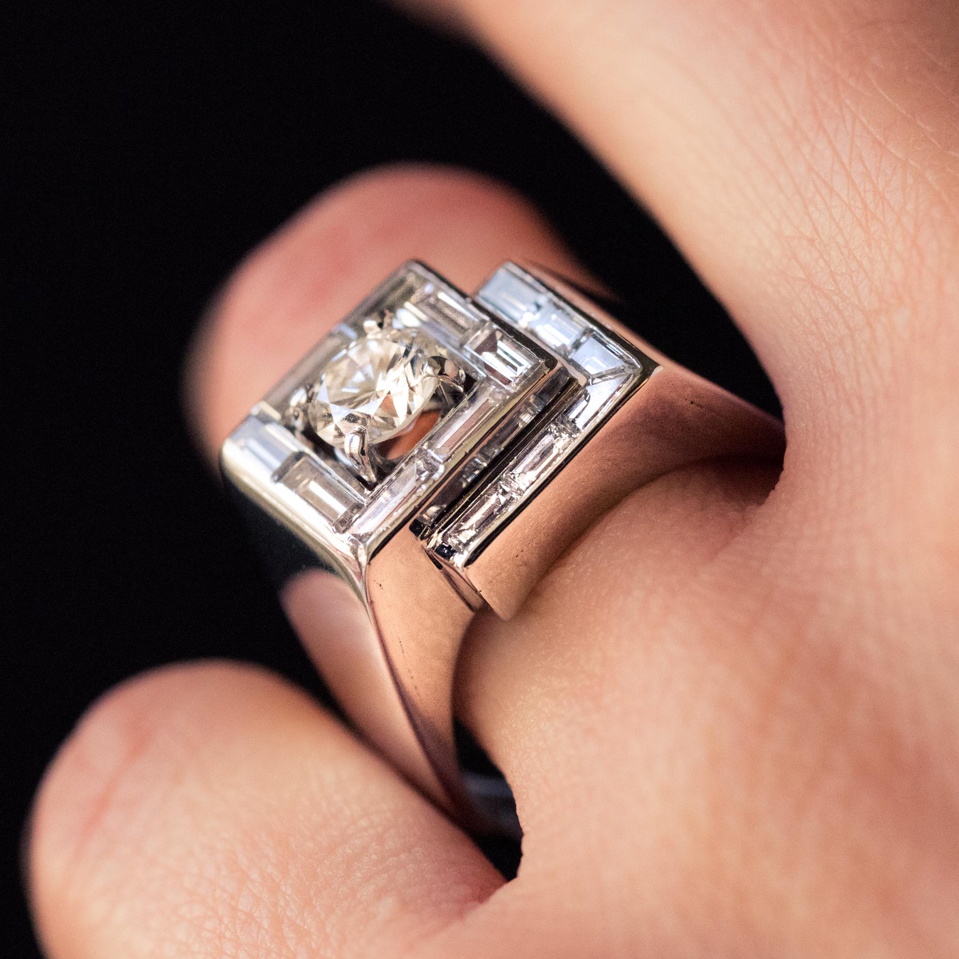 Women's 1930s French Art Deco Diamonds Platinum Asymmetrical Ring For Sale