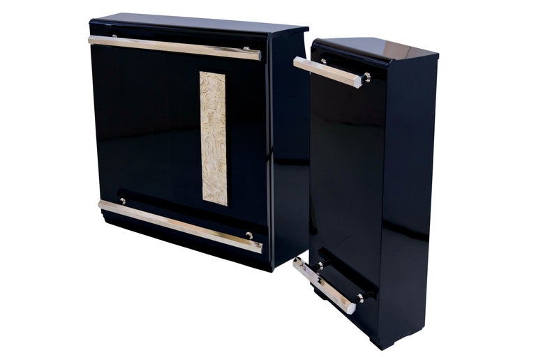 20th Century 1930's French Art Deco Dry Bar Furniture in Black Lacquer with Side Element For Sale