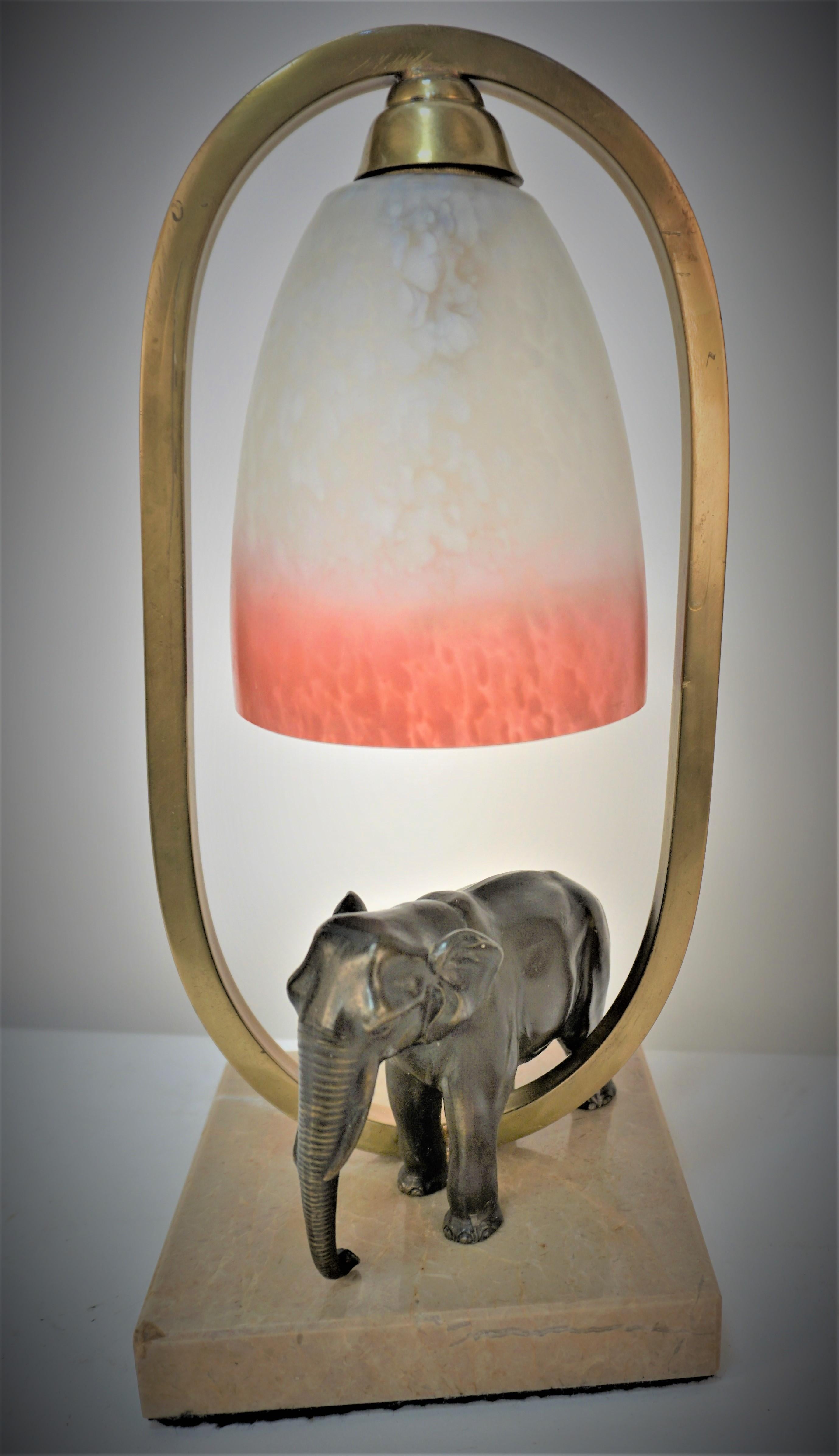 1930's French Art Deco Elephant Art Glass Table Lamp For Sale 6