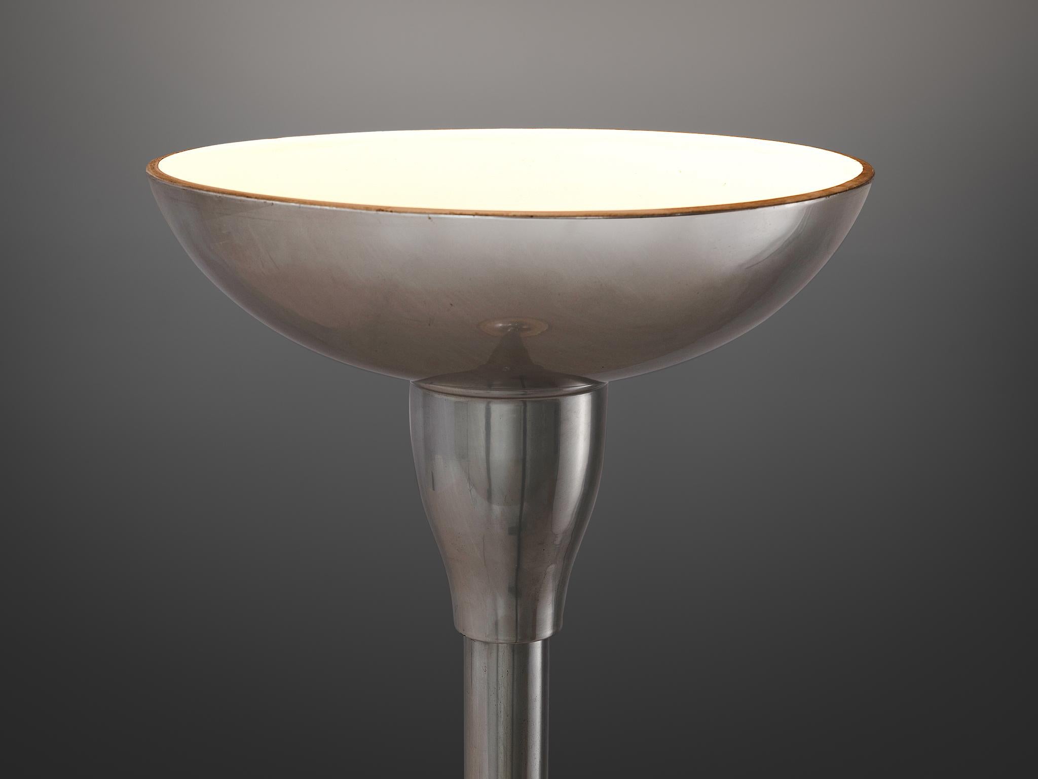 Mid-20th Century 1930s French Art Deco Floor Lamp in Silver Aluminum For Sale