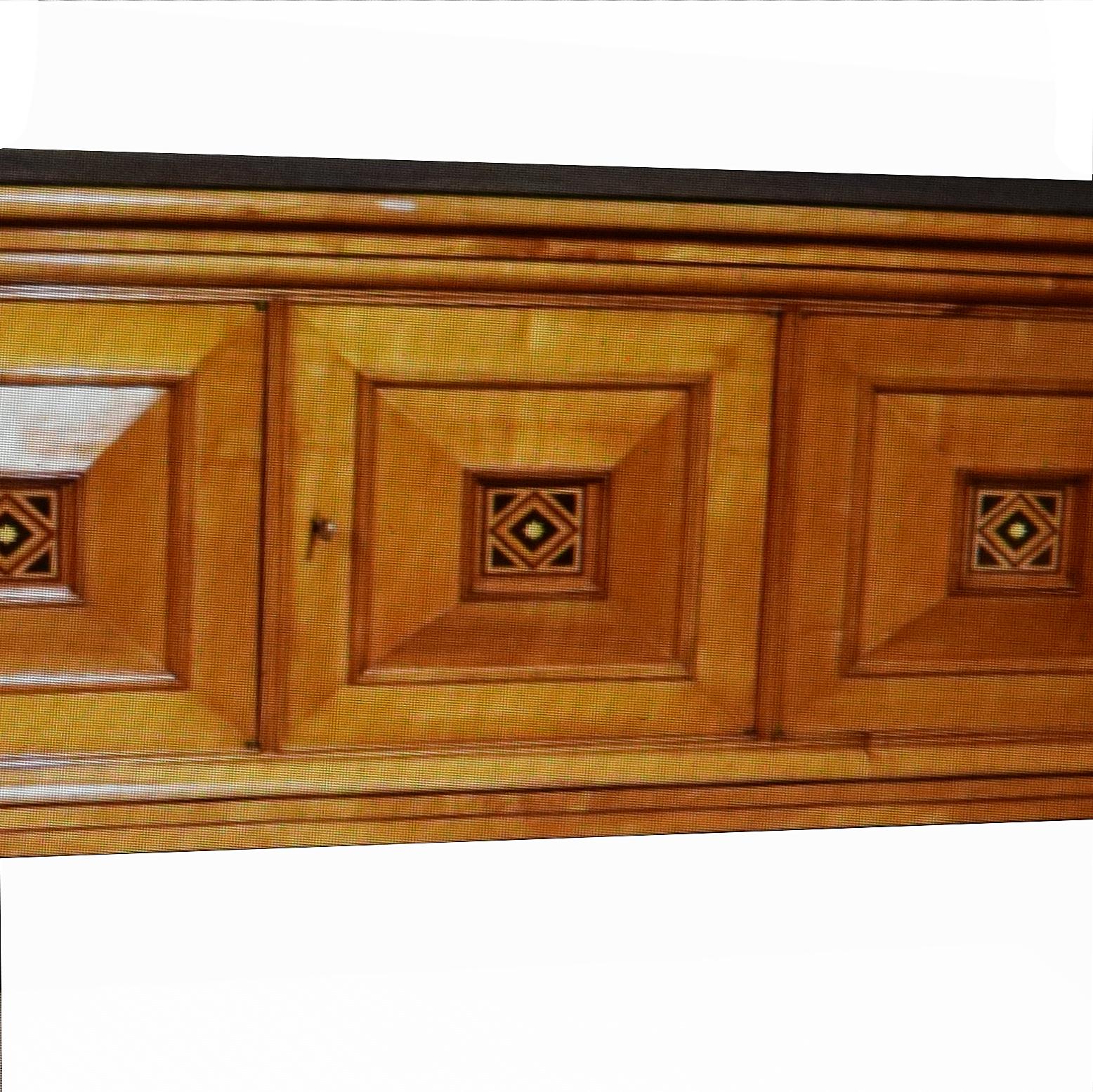 1930s French Art Deco Fruitwood Sideboard For Sale 3