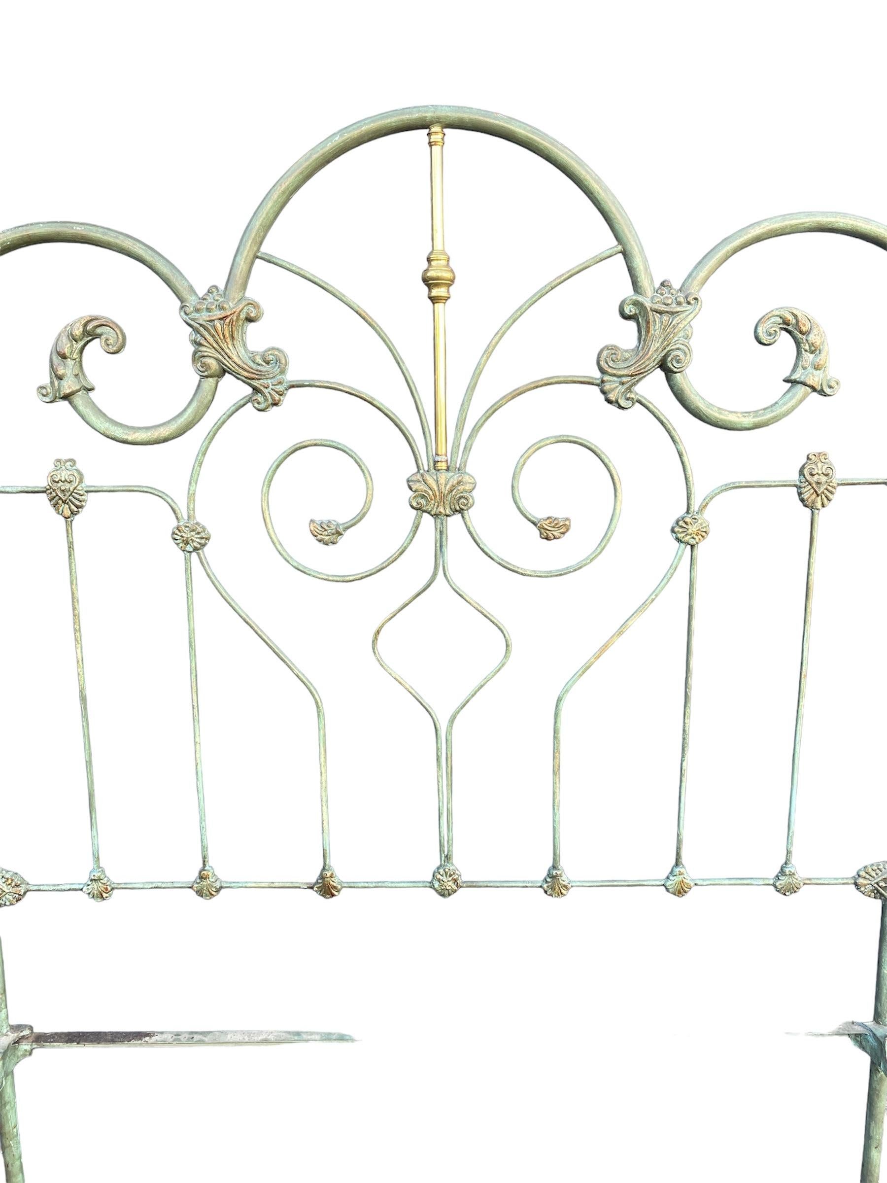 1930's Französisch Art Deco Eisen Bettgestell (Art déco)