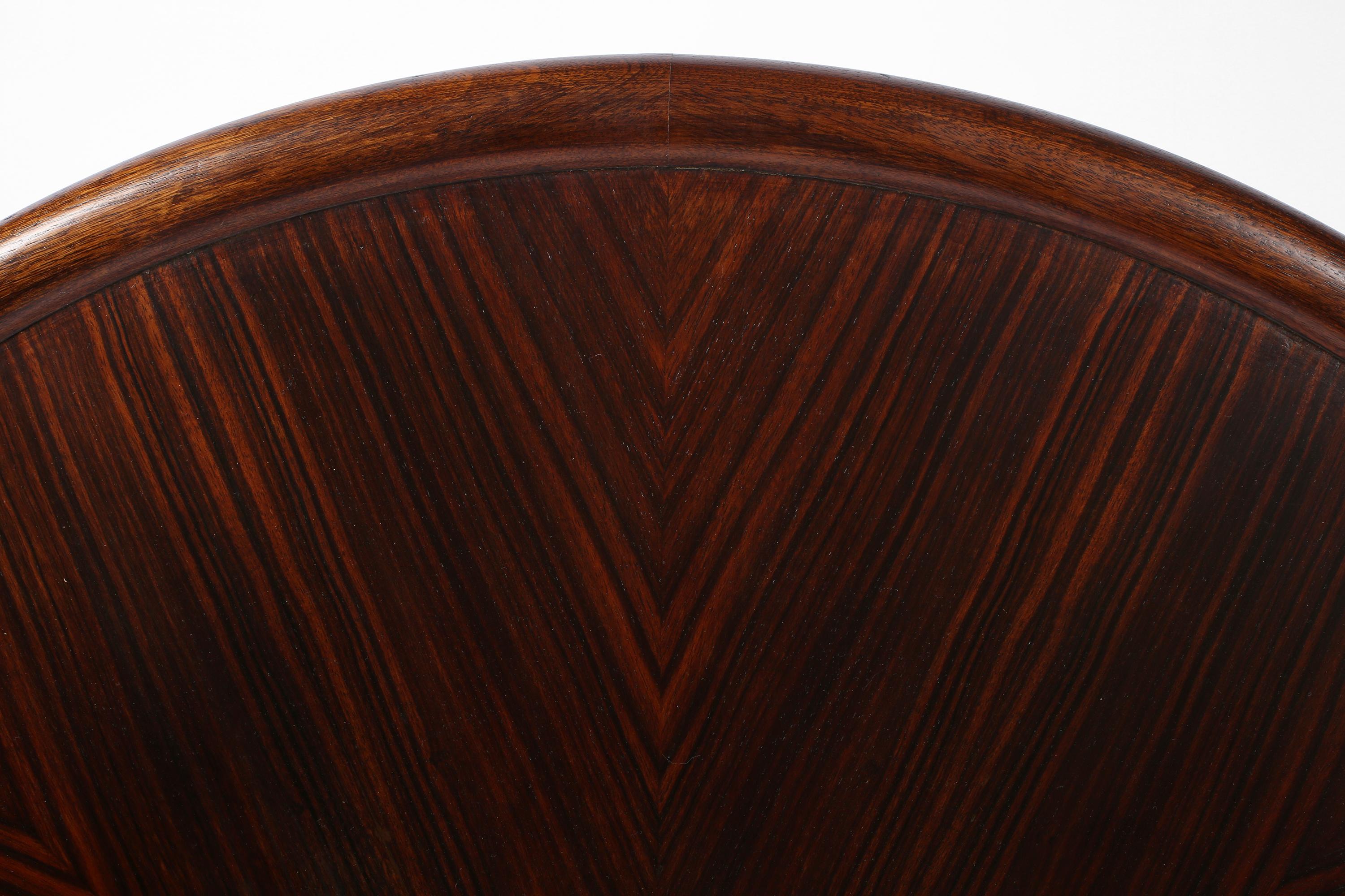 1930s French Art Deco Macassar Ebony Circular Centre Table For Sale 4