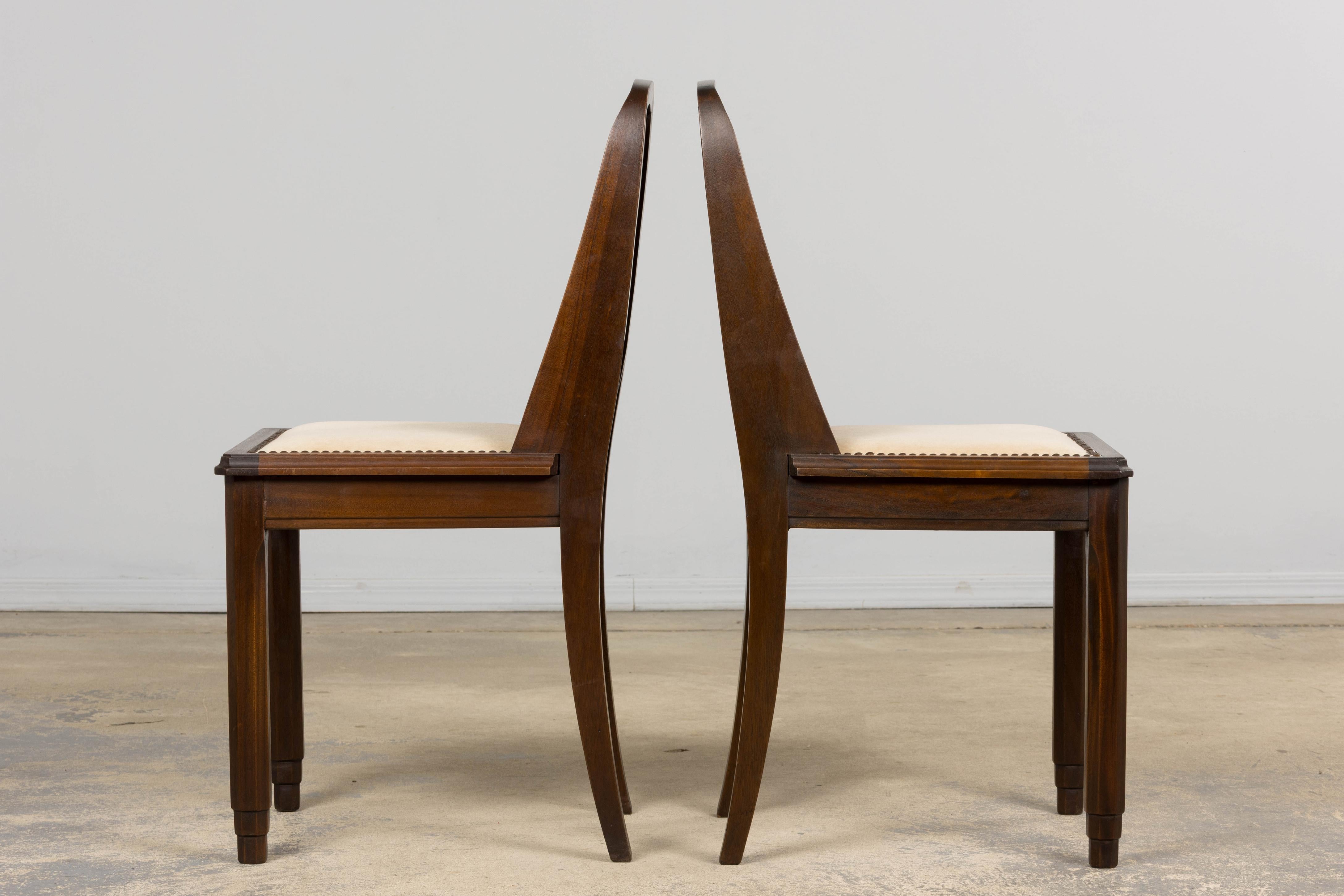 Sedie da pranzo Art Deco francese degli anni '30 in mogano con velluto beige - Set di 6 in vendita 6