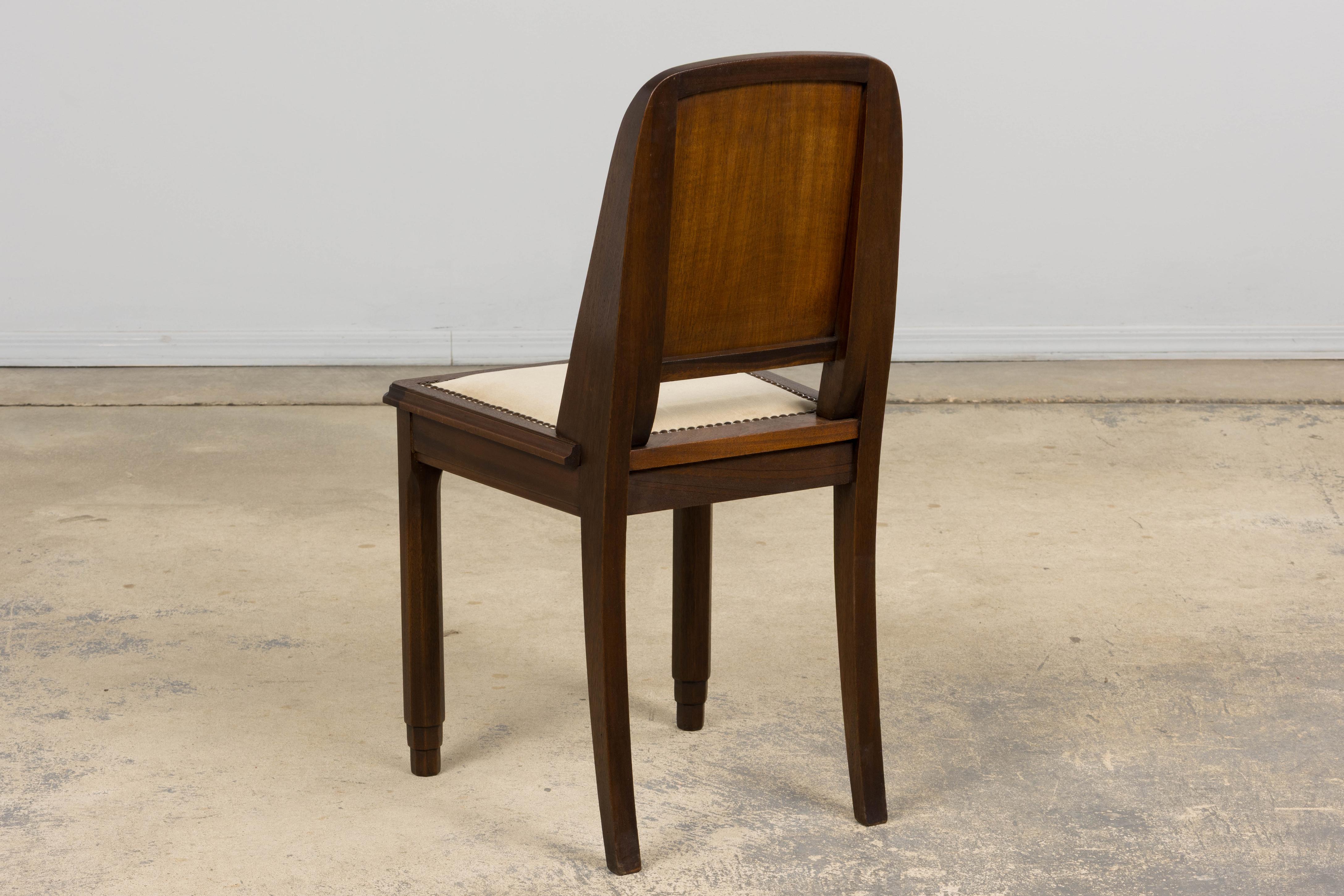 Sedie da pranzo Art Deco francese degli anni '30 in mogano con velluto beige - Set di 6 in vendita 7