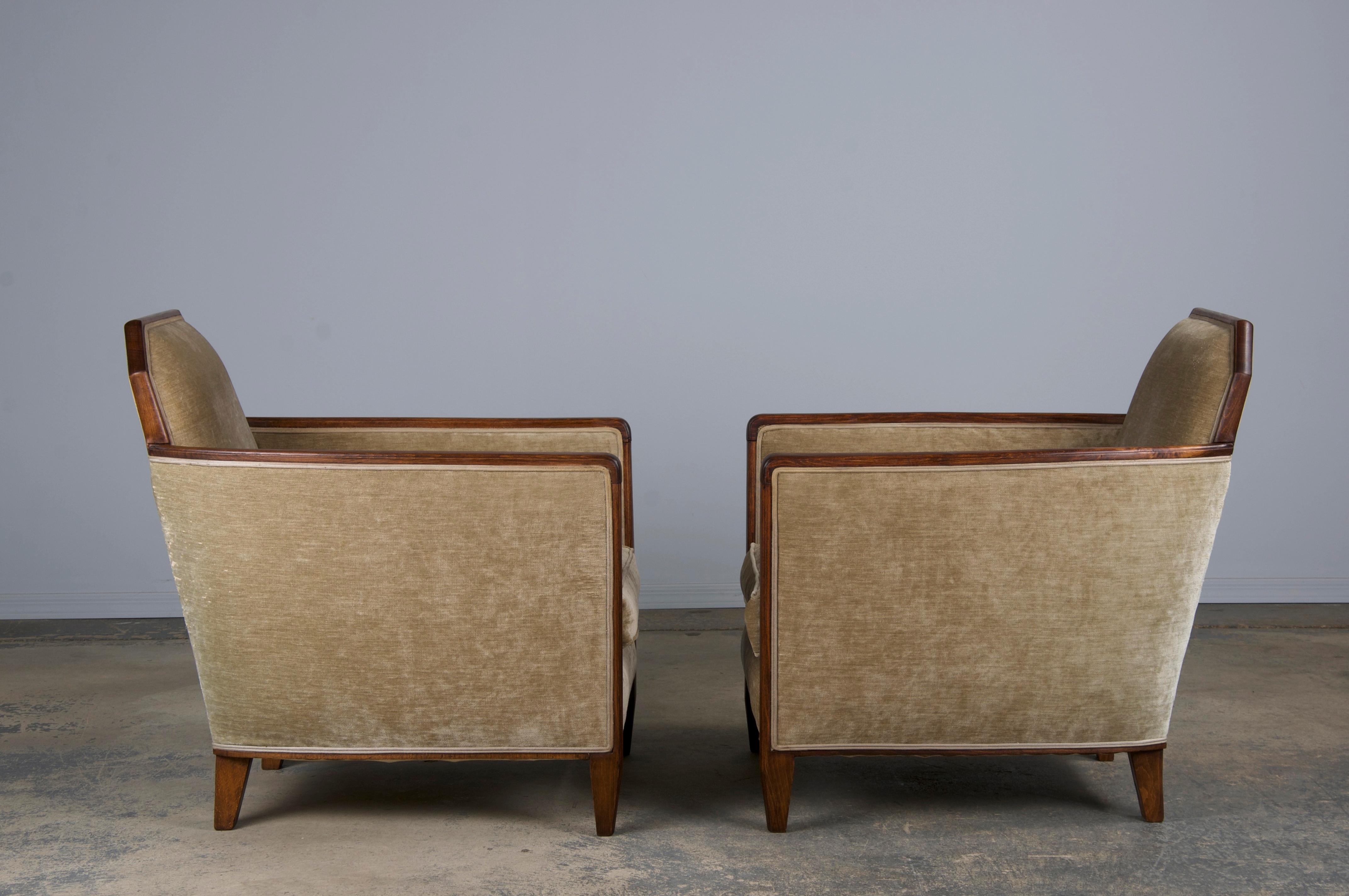 1930s French Art Deco Maple Club Chairs and Loveseat W/ Beige Velvet - Set of 3 12