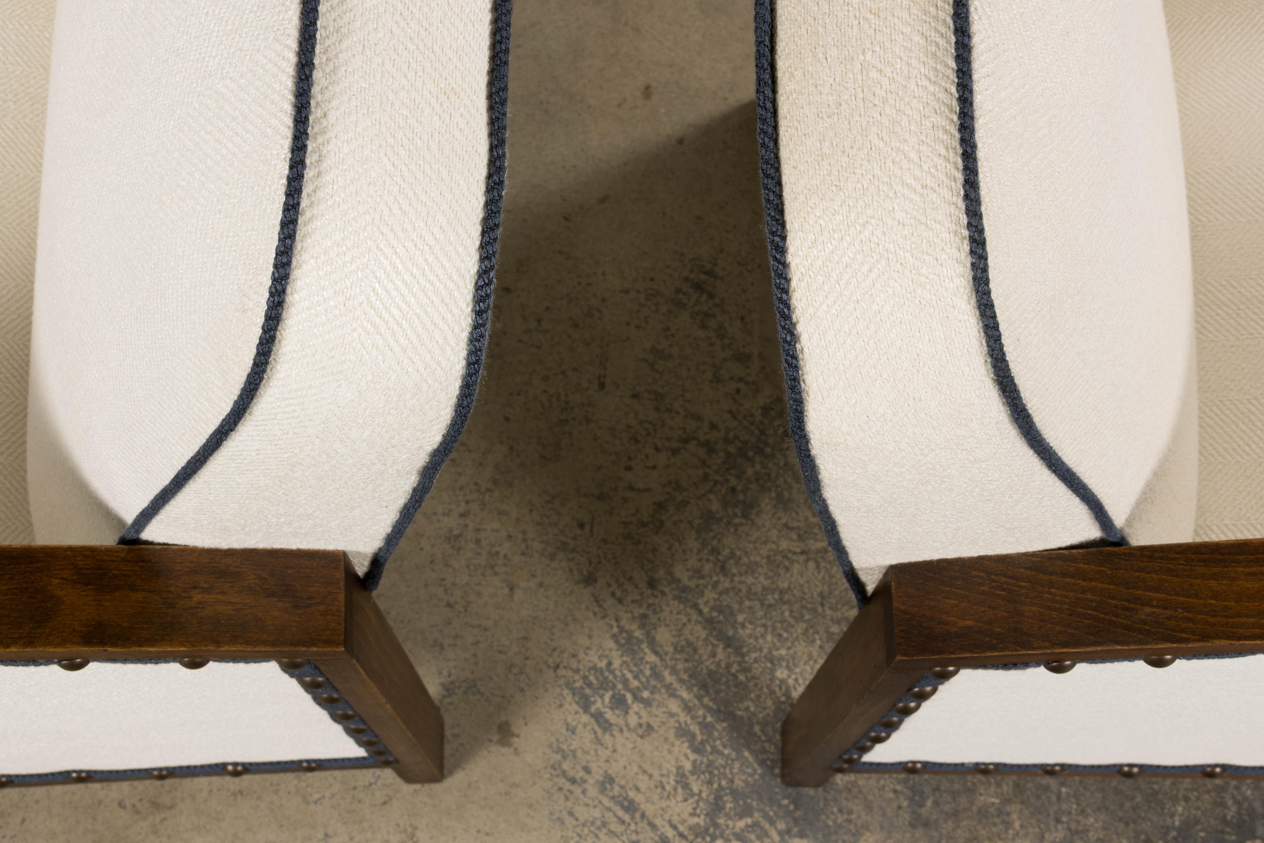 1930s French Art Deco Maple Club Chairs in Cotton White- A Pair For Sale 9