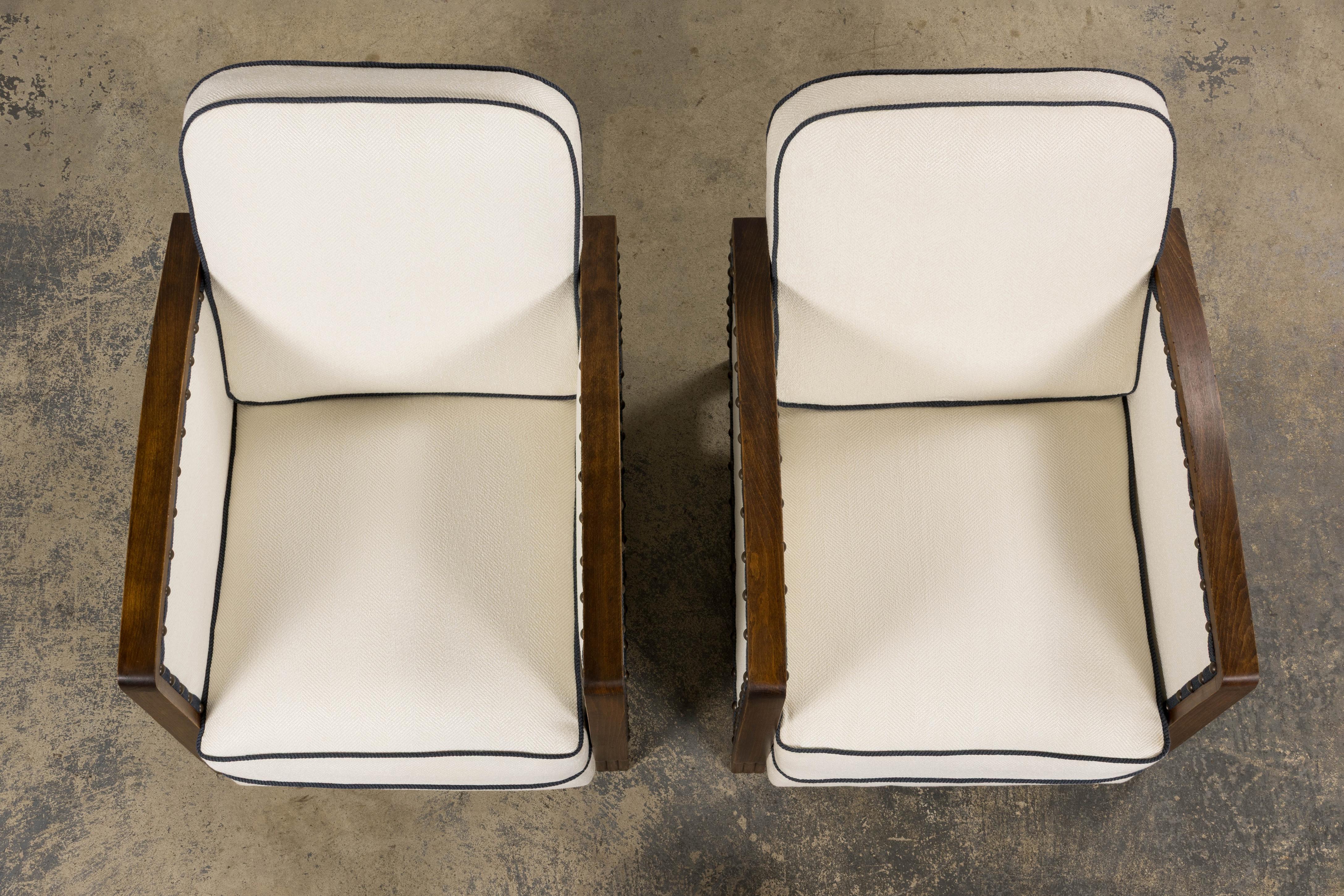 Hand-Carved 1930s French Art Deco Maple Club Chairs in Cotton White- A Pair For Sale