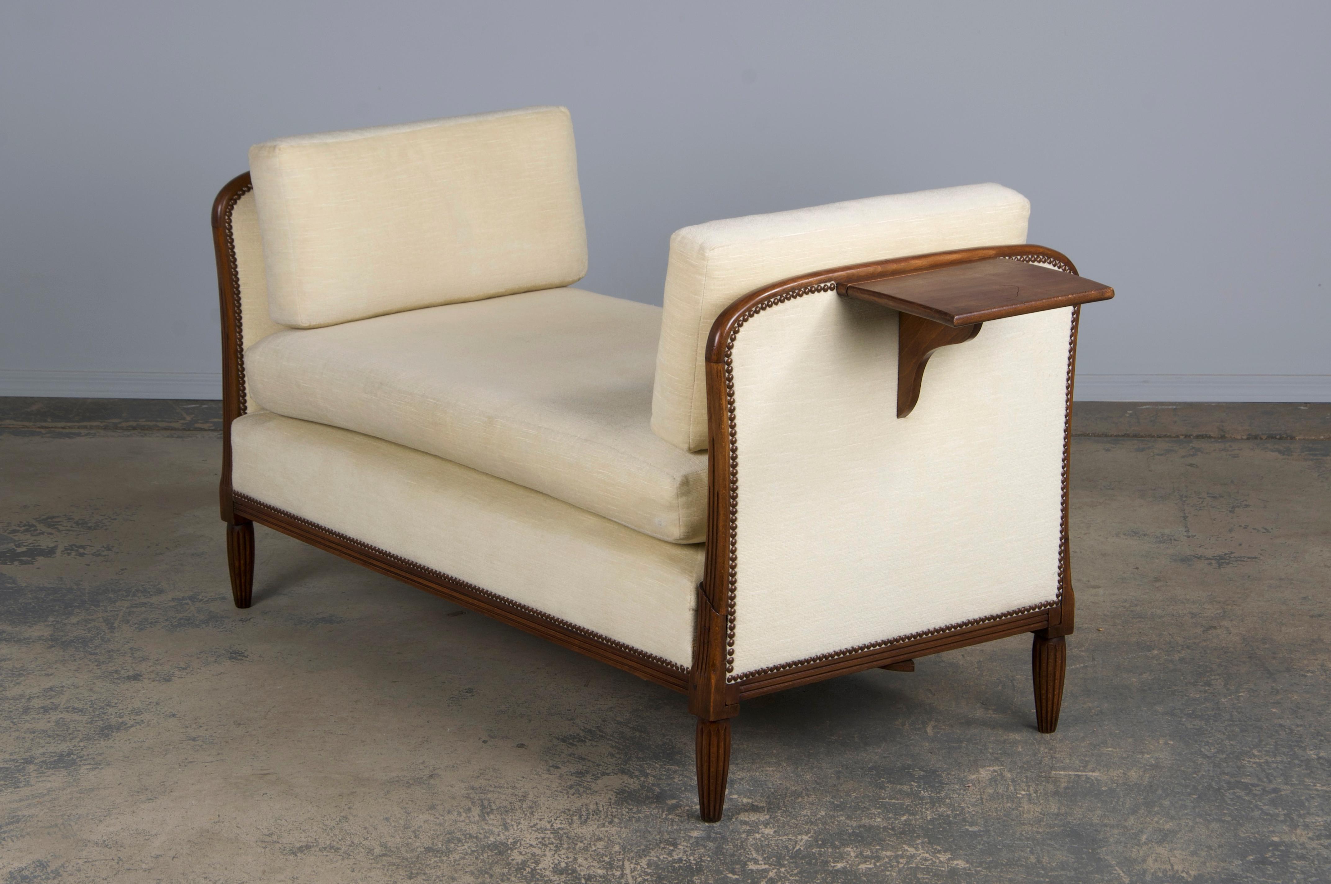 1930s French Art Deco Maple Daybed W/ Cream Velvet 2