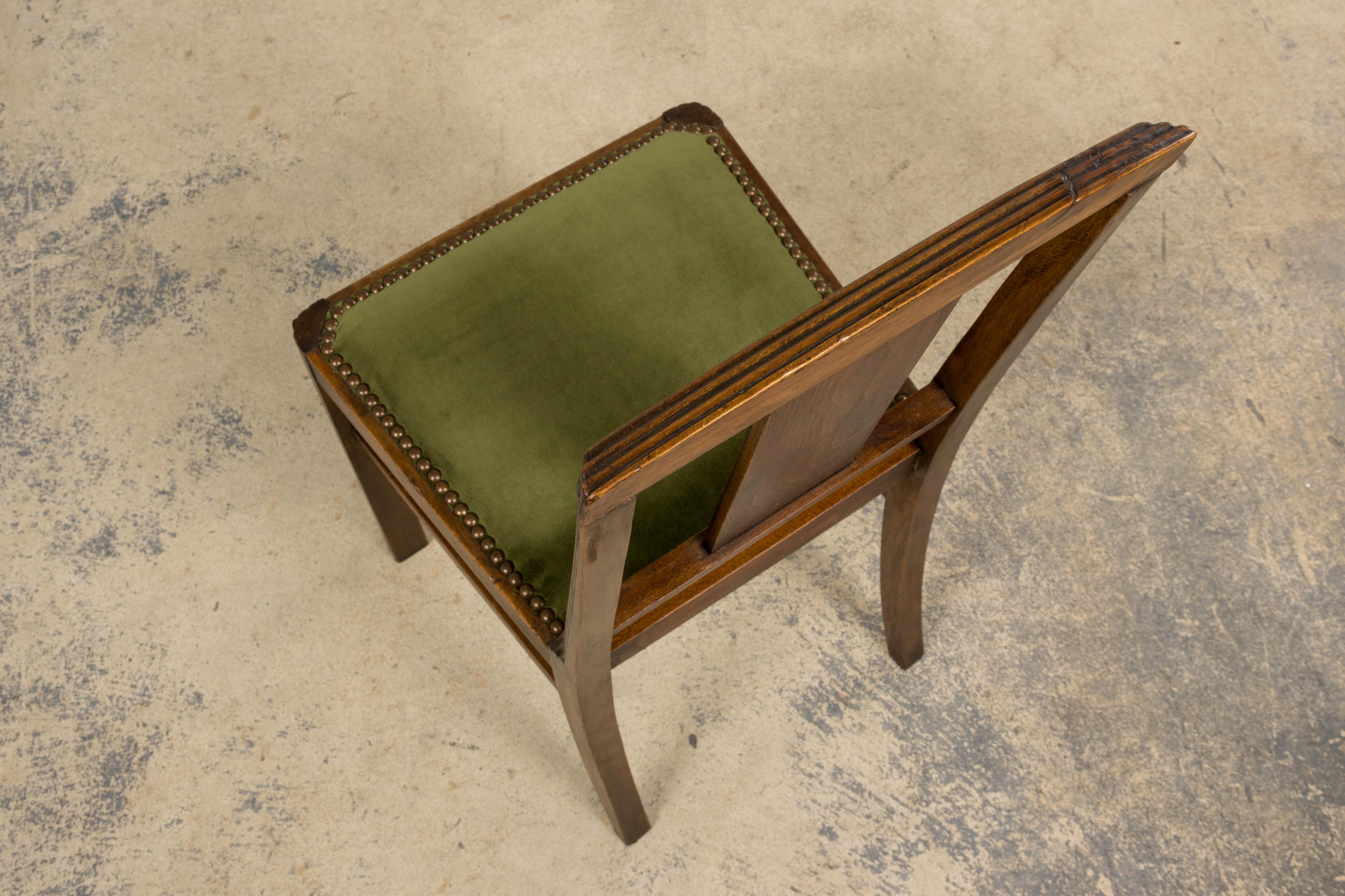 Chaises de salle à manger en érable Art Deco français des années 1930 avec velours vert olive - Lot de 6 en vente 7