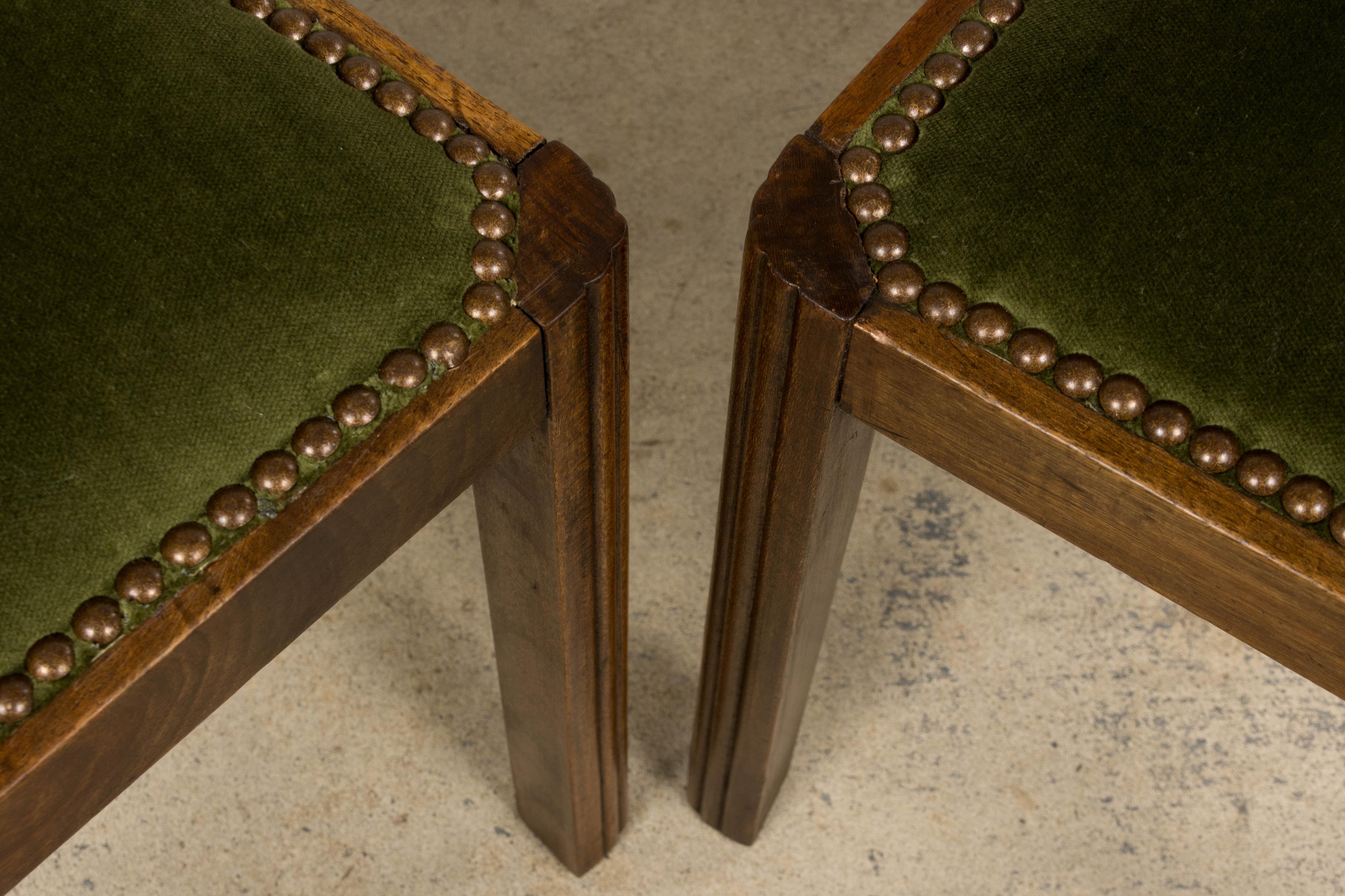 Velours Chaises de salle à manger en érable Art Deco français des années 1930 avec velours vert olive - Lot de 6 en vente