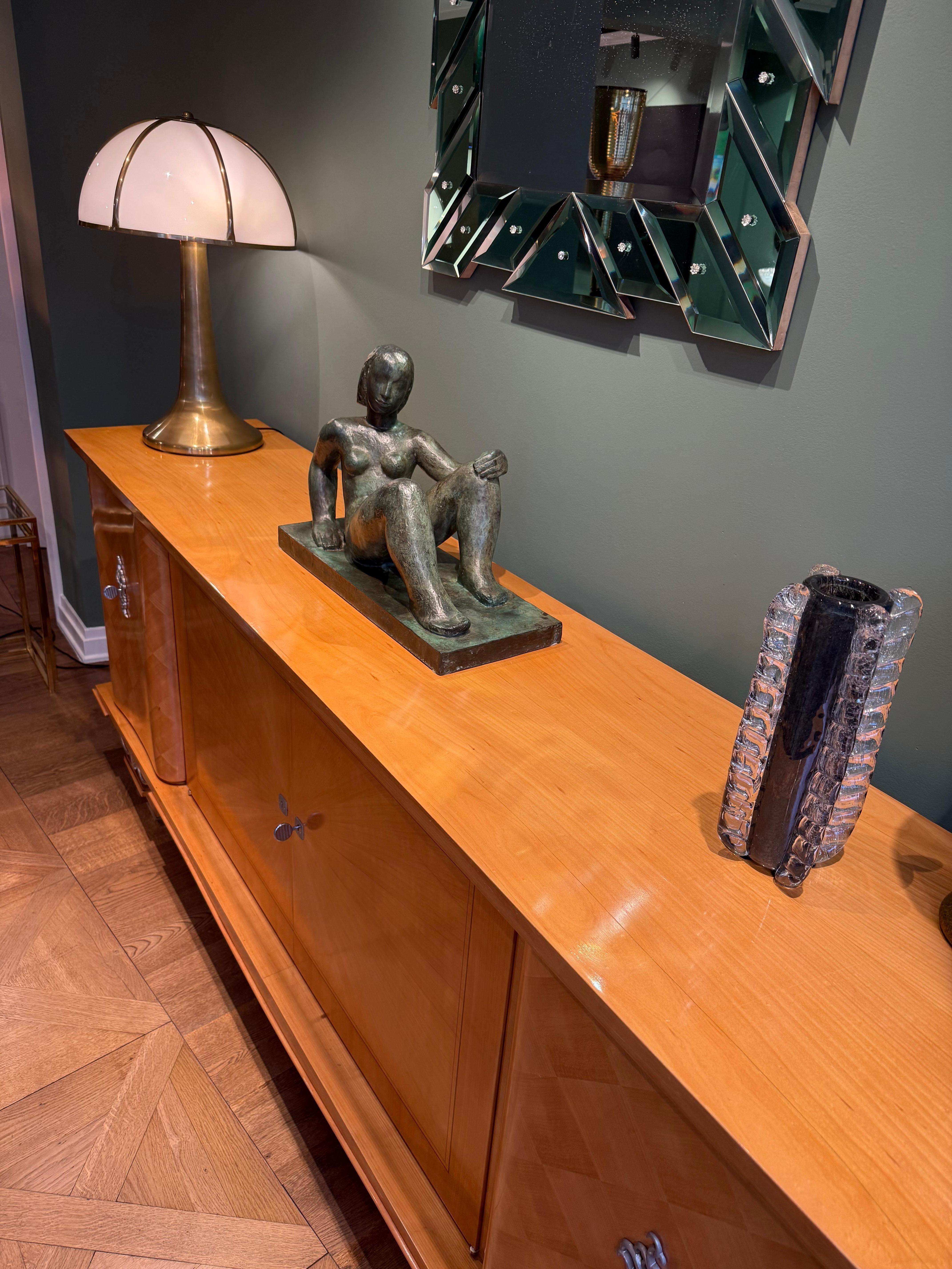 1930s French Art Deco Maple Sideboard with Chrome-Plated Details In Good Condition For Sale In Milano, IT