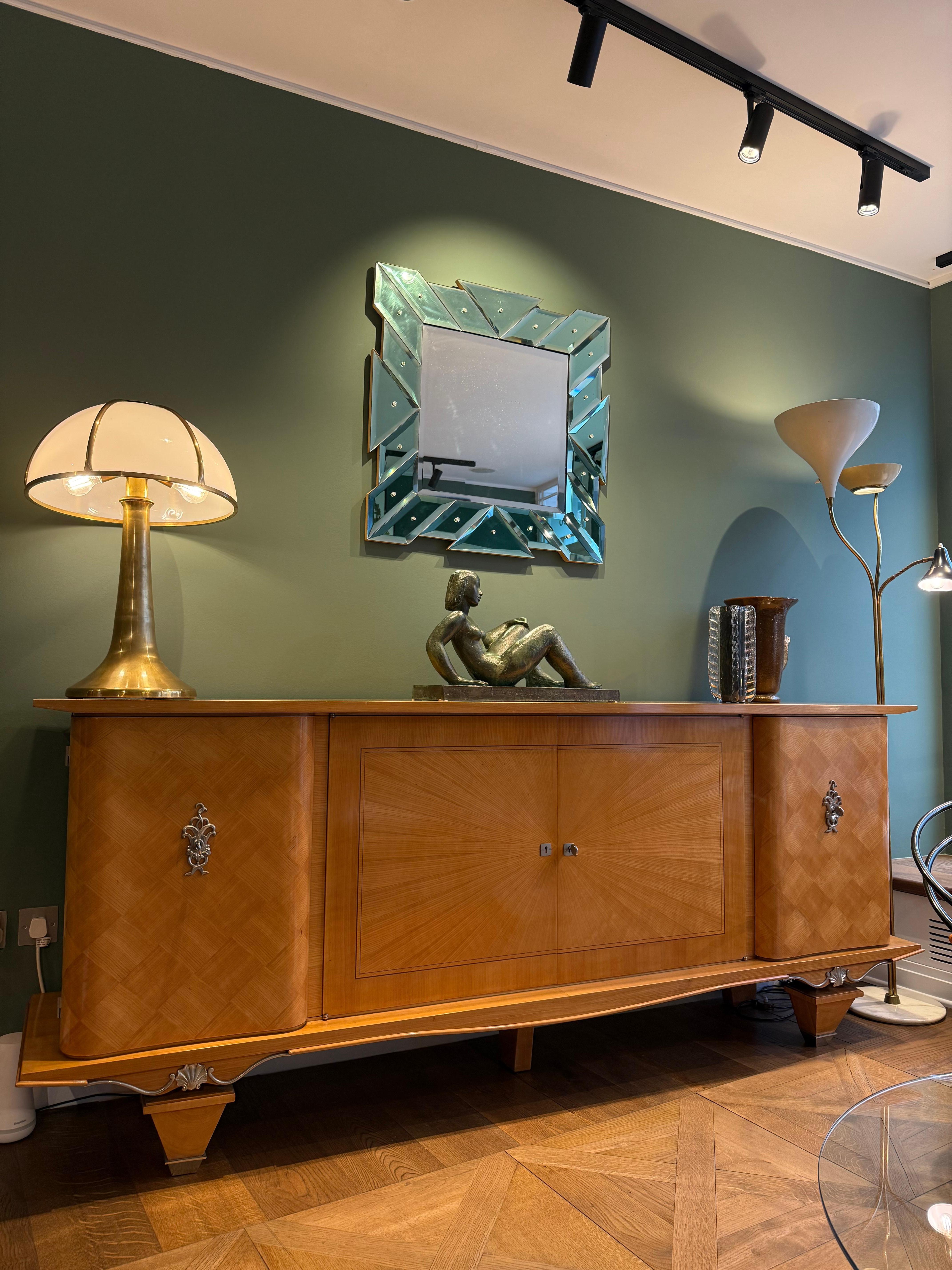 1930s French Art Deco Maple Sideboard with Chrome-Plated Details For Sale 1