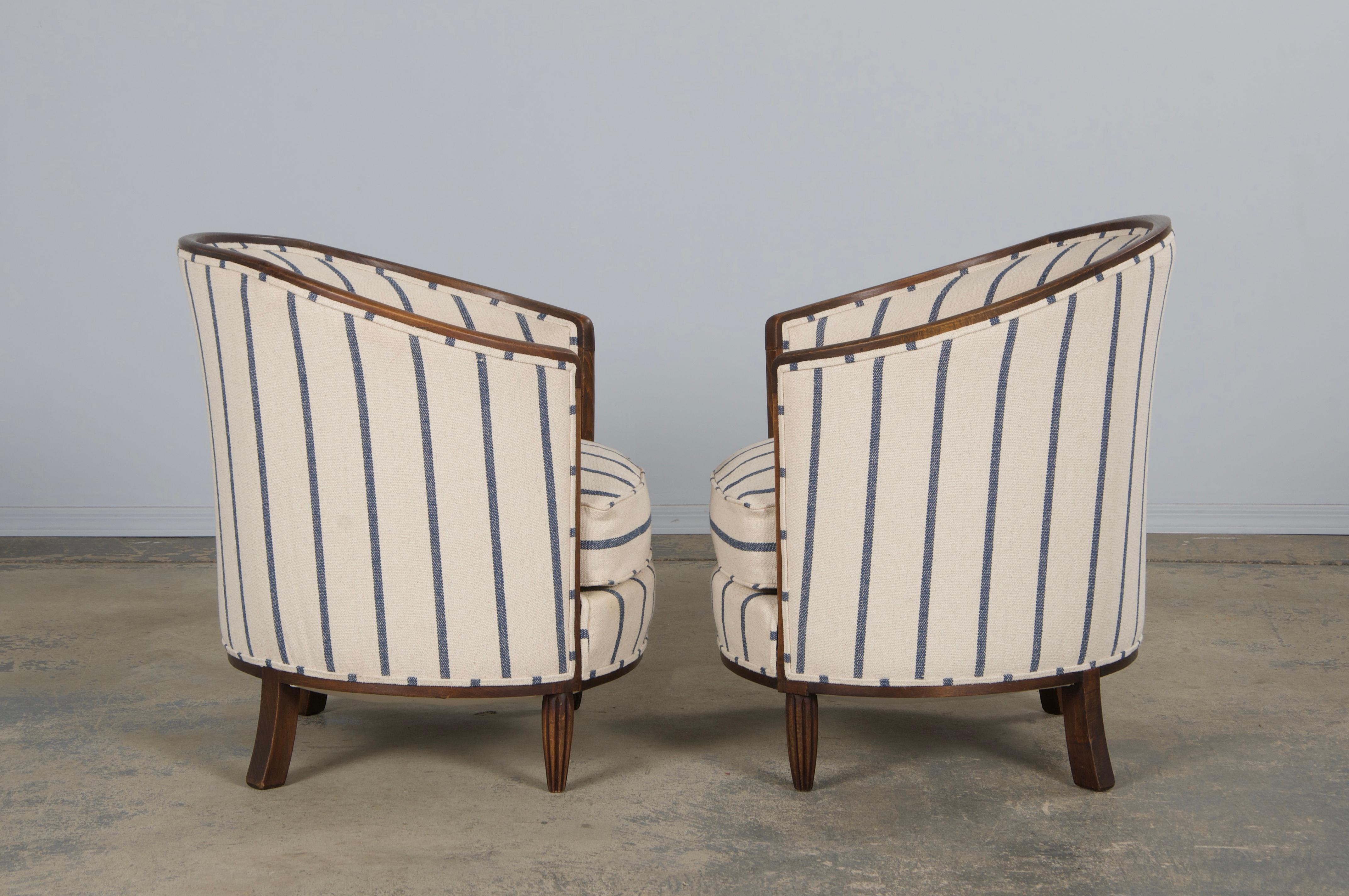 1930s French Art Deco Maple Tub Chairs in Striped Fabric - A Pair 6