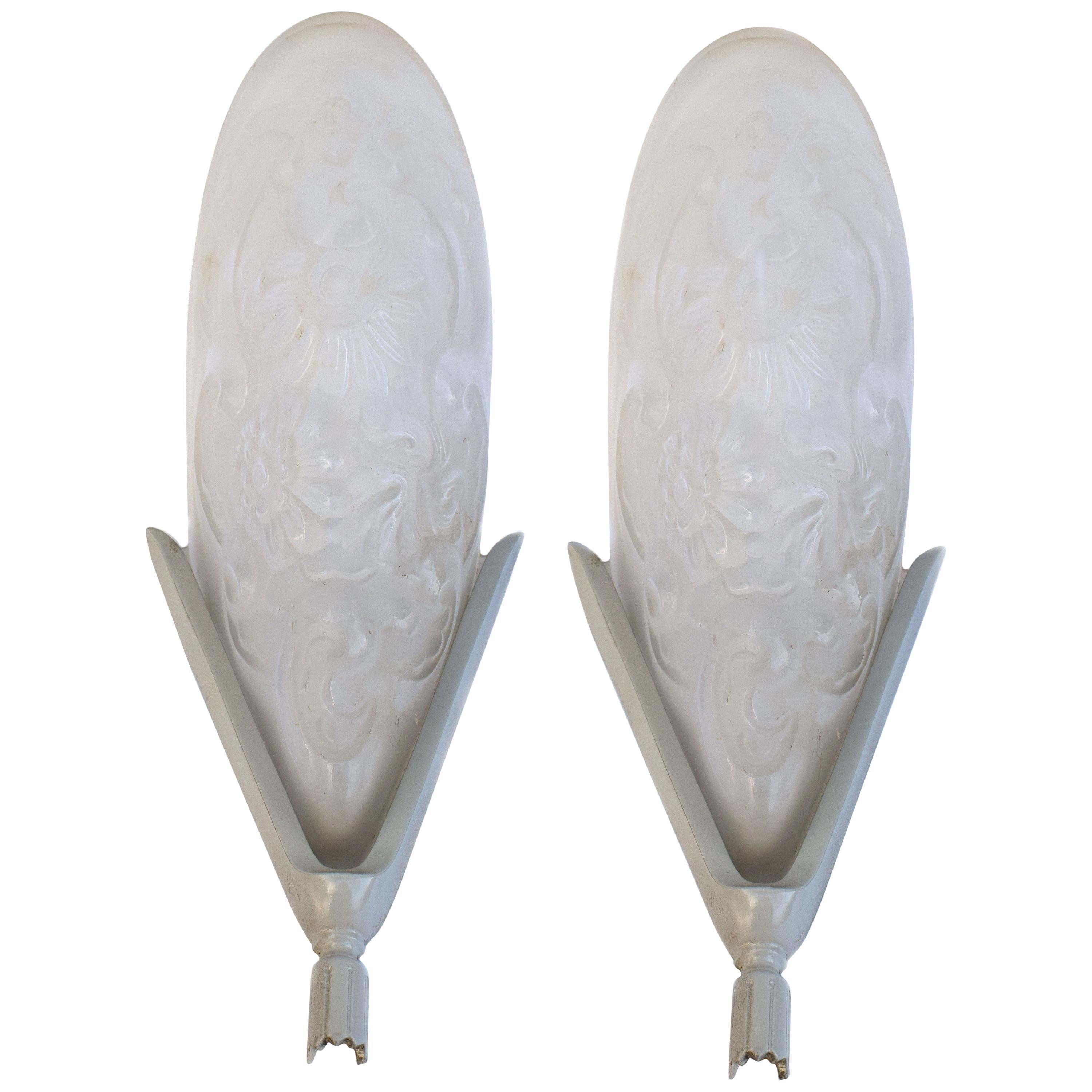 1930s French Art Deco Matching Pair of Wall Light Sconces
