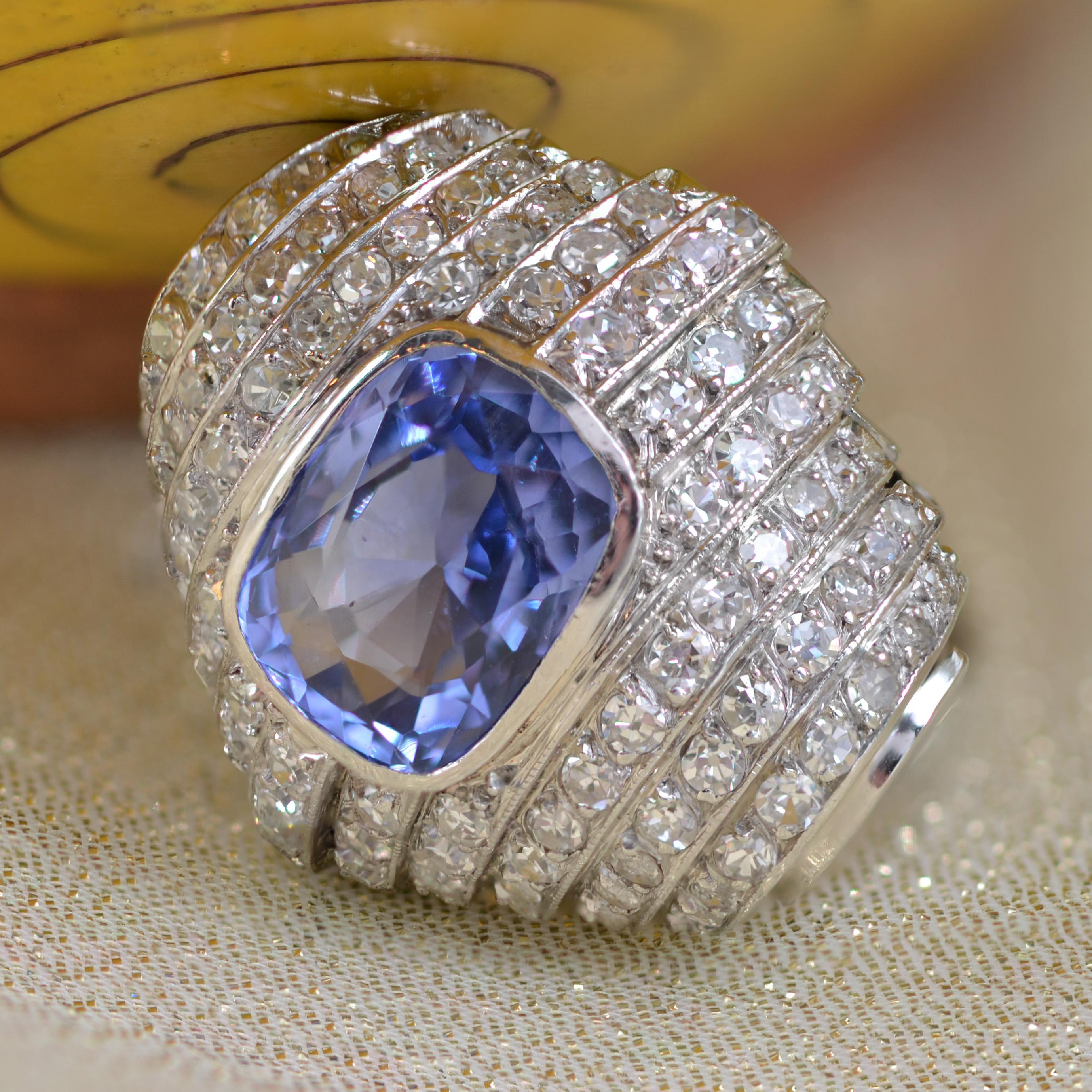 French Late Art Deco Natural Ceylan Sapphire Diamonds Platinum Ring For Sale 9