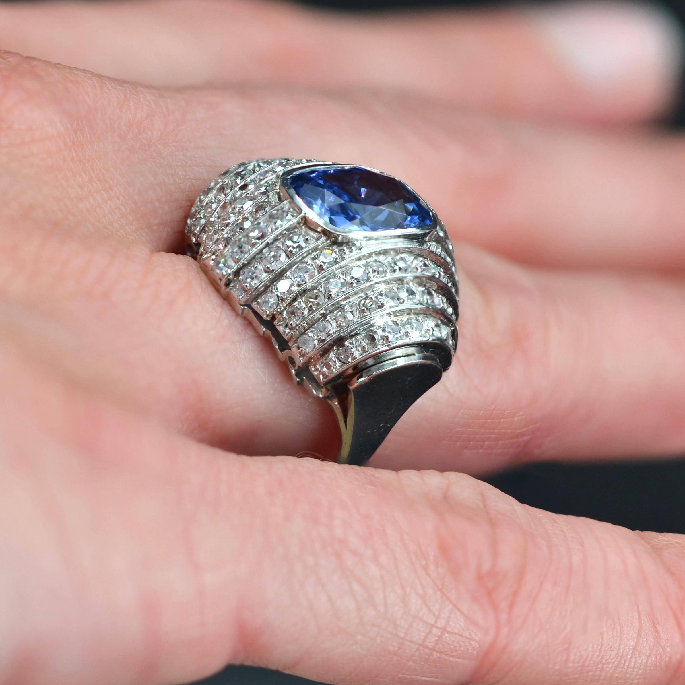 French Late Art Deco Natural Ceylan Sapphire Diamonds Platinum Ring For Sale 4