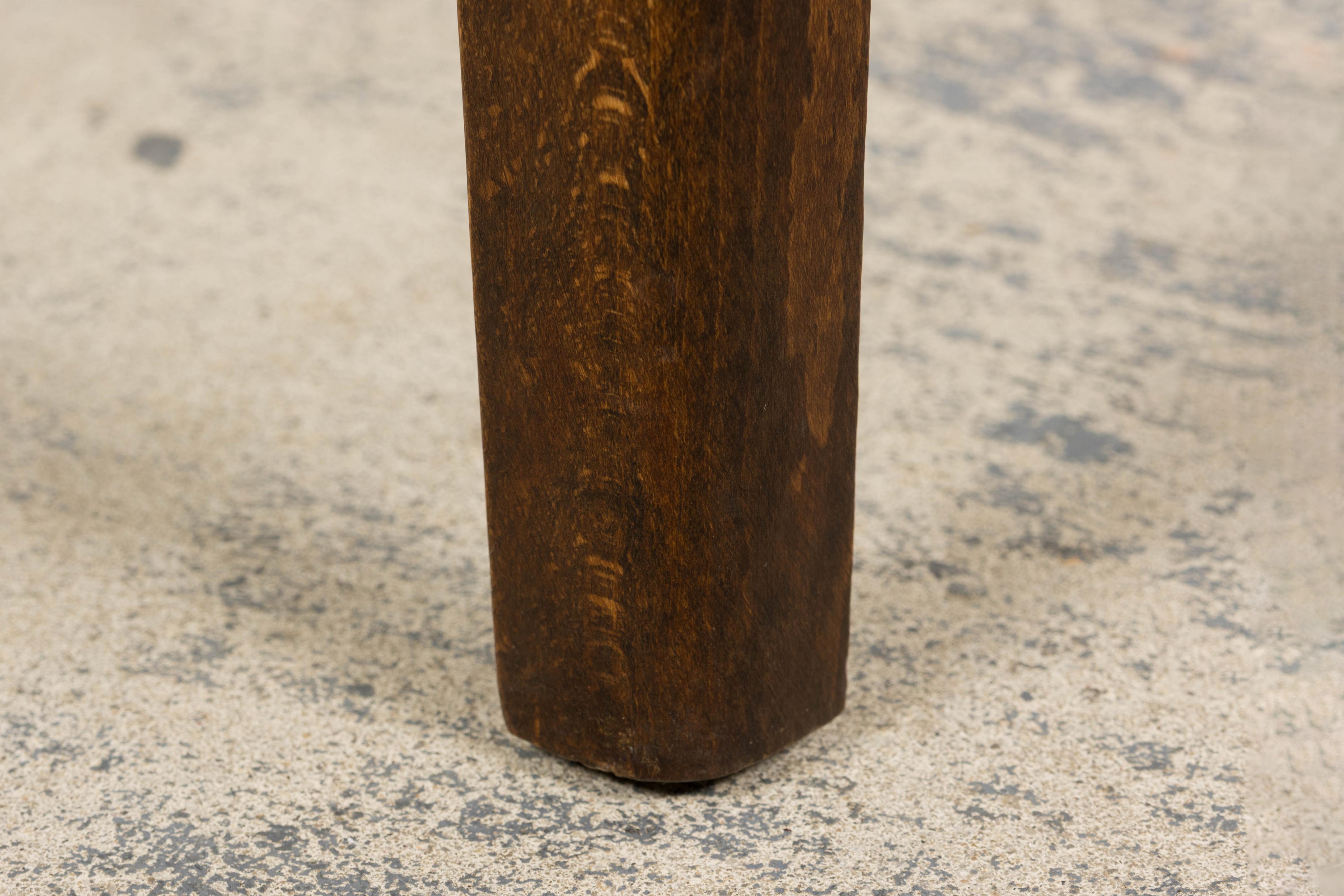 Französische Art-Déco-Esszimmerstühle aus Eichenholz aus den 1930er Jahren mit grünem Samt - 6er-Set im Angebot 10