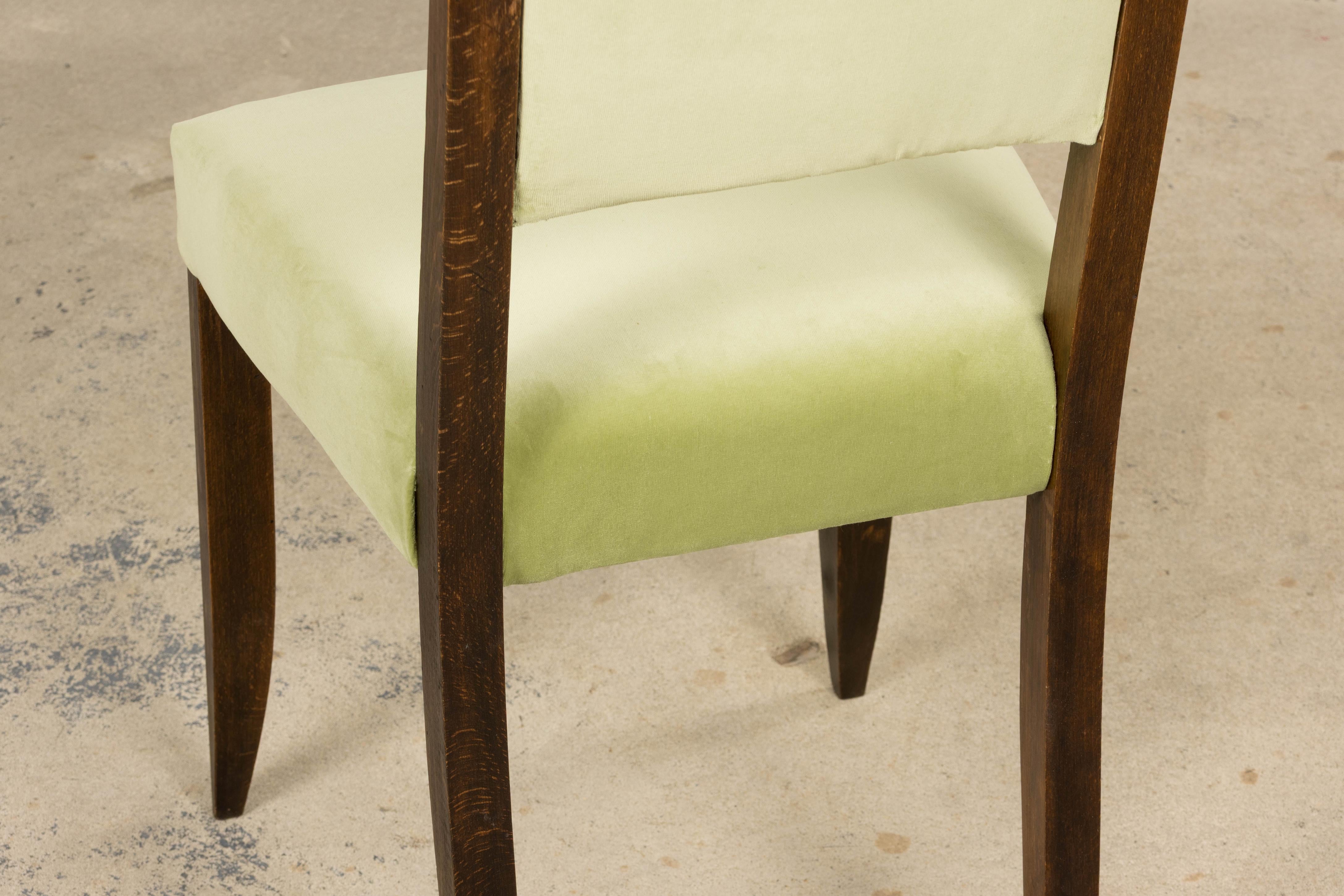 1930s French Art Deco Oak Dining Chairs in Laurel Green Velvet - Set of 6 im Angebot 12