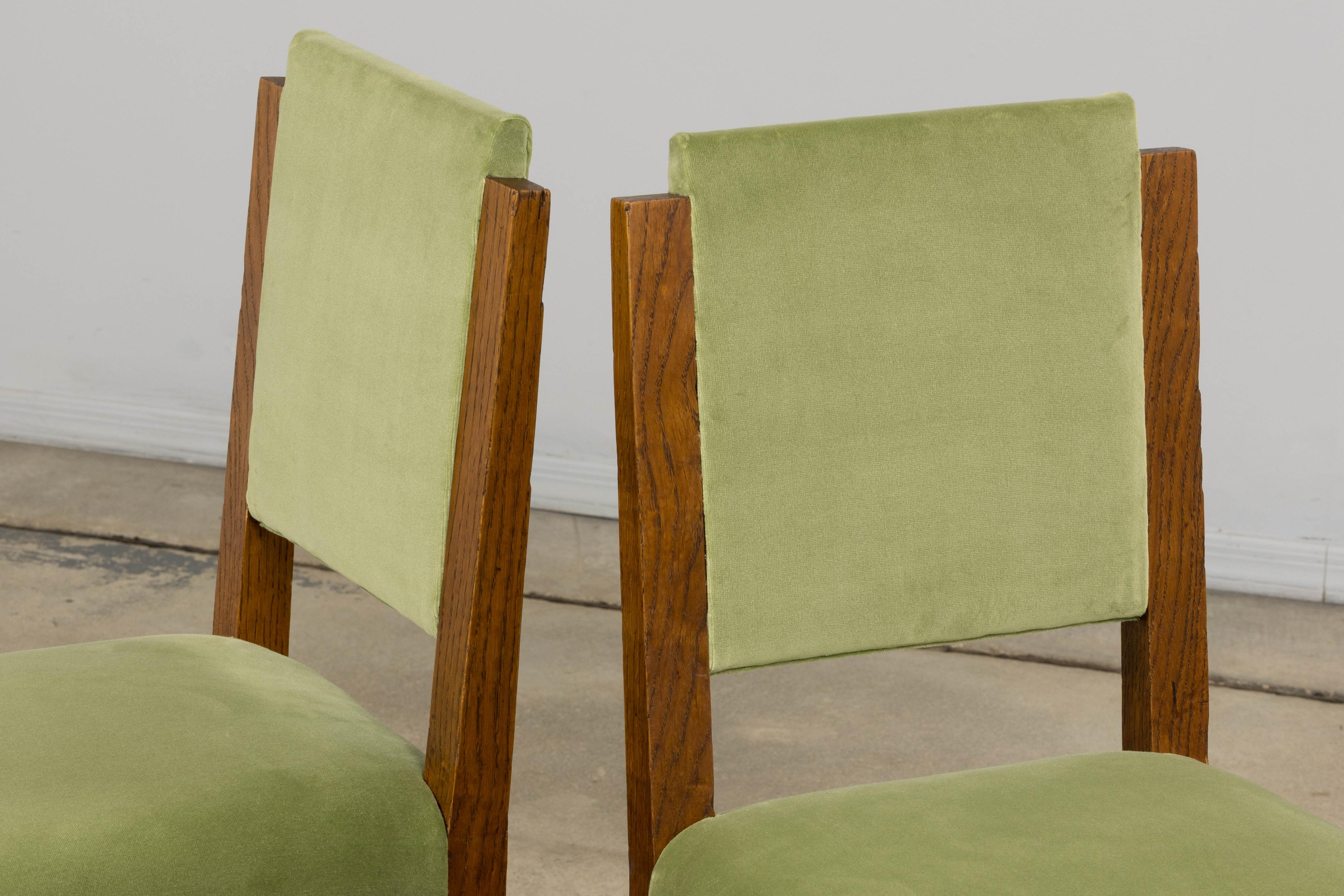 Chais de Comedor Franceses Art Decó de 1930 en Terciopelo Verde Salvia - Set de 6 en venta 1