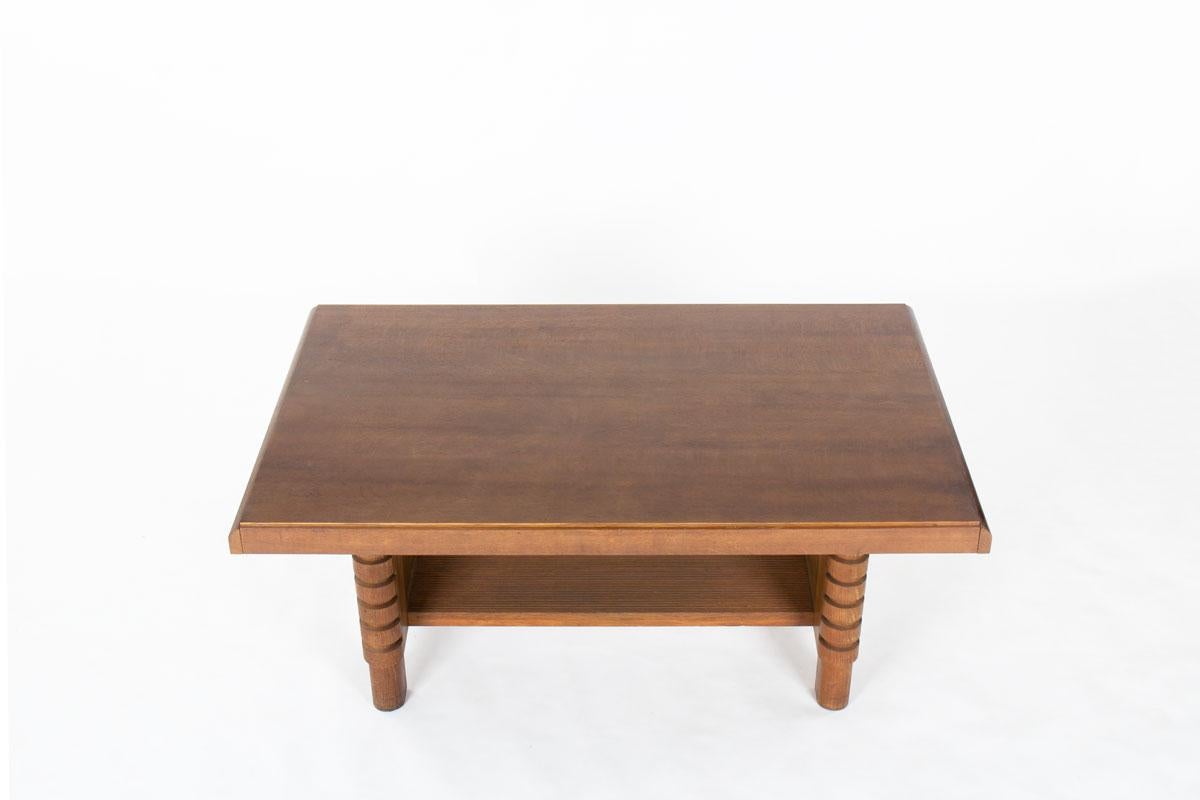 1930s French Art Deco Oak Dining Table, in the Manner of Charles Dudouyt en Bueno estado para la venta en JASSANS-RIOTTIER, FR