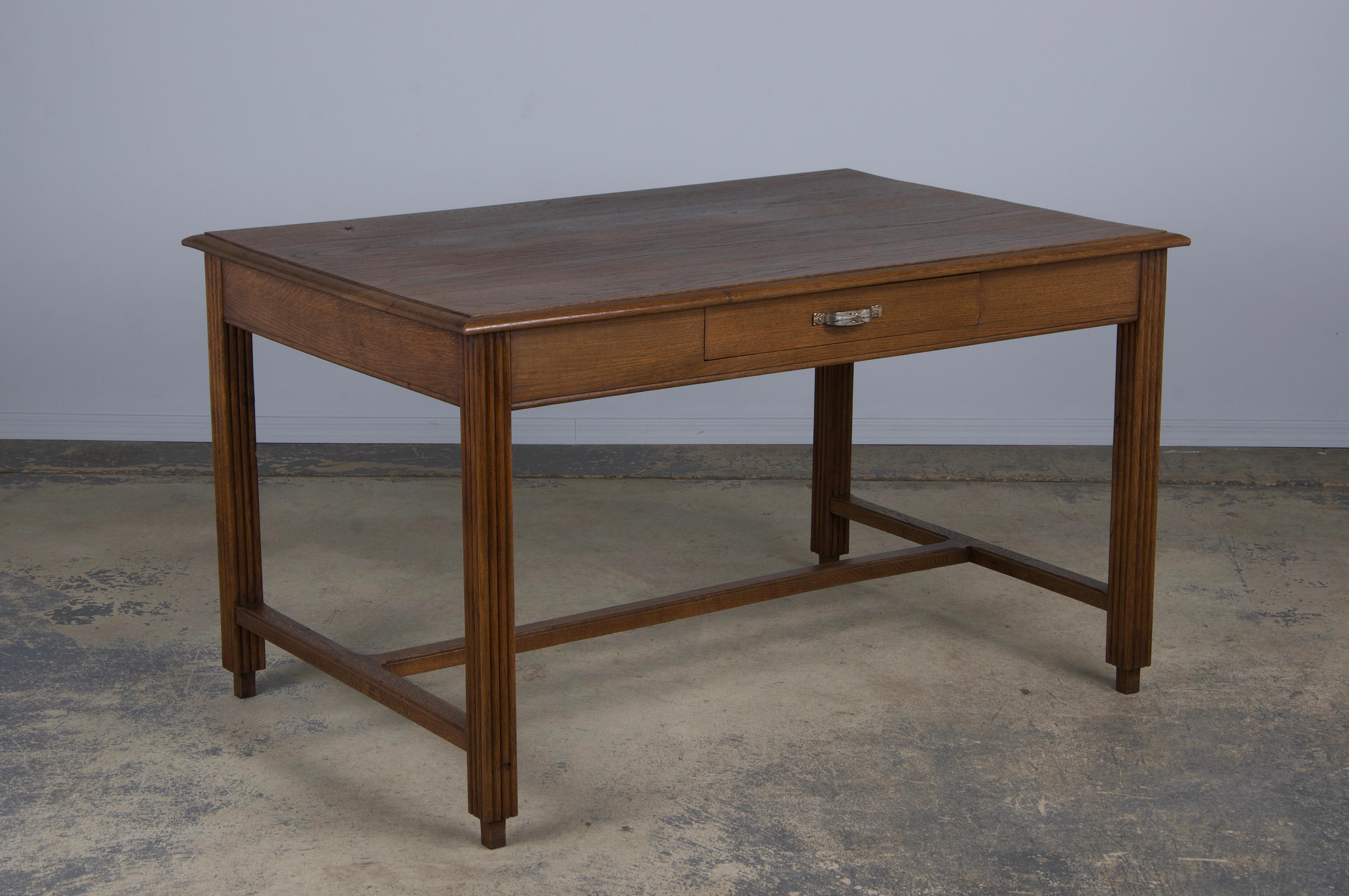 Bureau Art déco français en chêne des années 1930 en vente 4