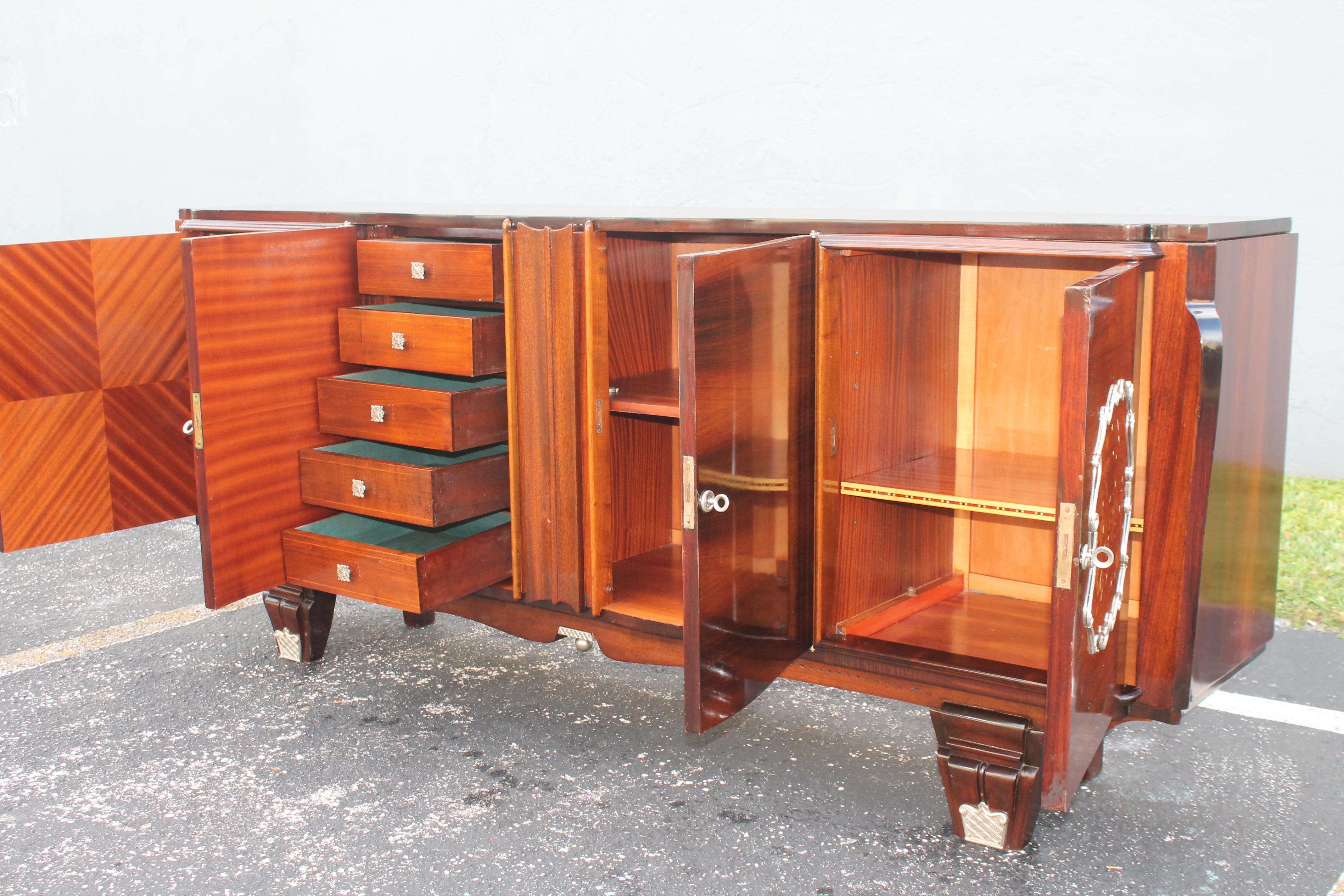 Buffet Art Deco francese del 1930 in palissandro/ M.M.P. Intarsio di sirene stile Jules Leleu in vendita 6