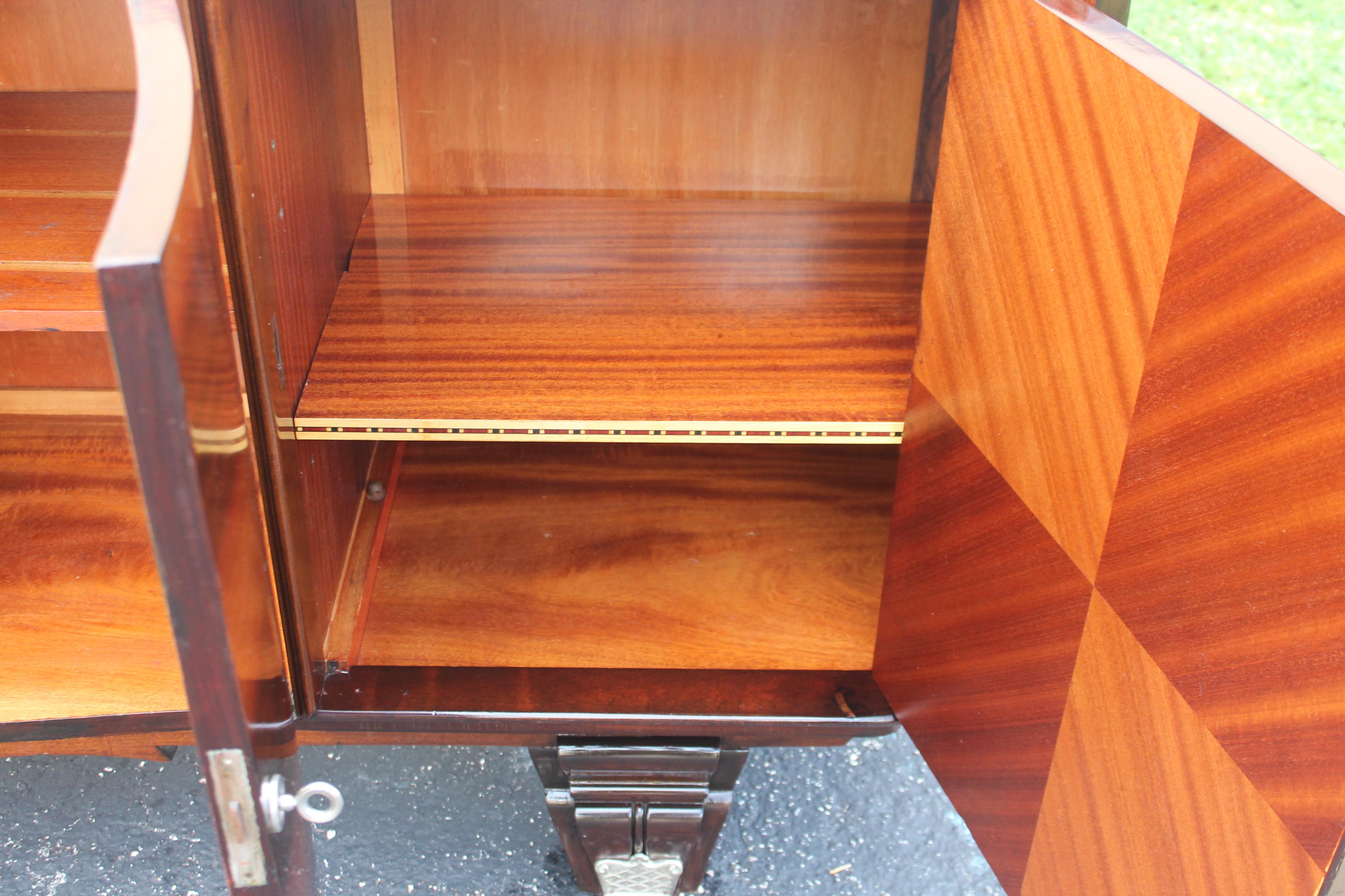 Buffet Art Deco francese del 1930 in palissandro/ M.M.P. Intarsio di sirene stile Jules Leleu in vendita 9