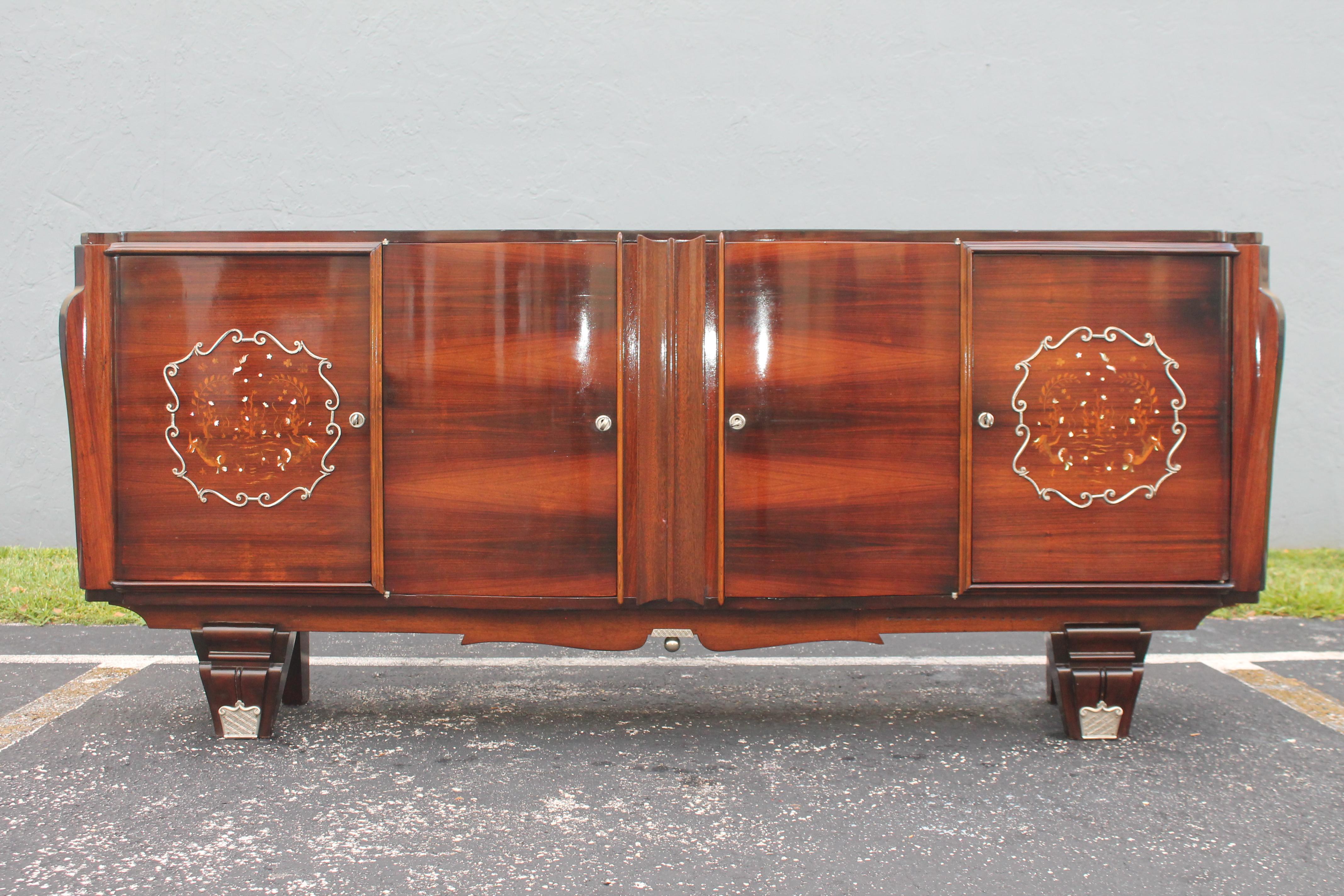 Art Déco Buffet Art Deco francese del 1930 in palissandro/ M.M.P. Intarsio di sirene stile Jules Leleu in vendita