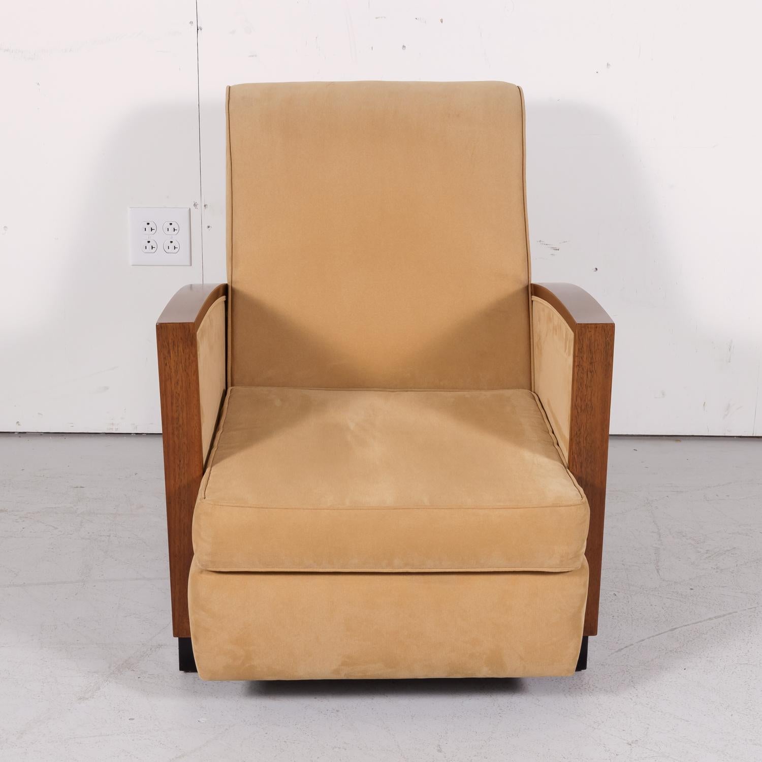 1930s French Art Deco Period Walnut Armchair or Lounge Chair For Sale 2