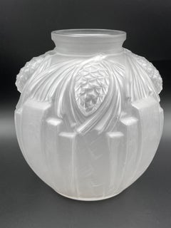 1930's French Art Deco Pine Cone Frosted Glass Vase by Pierre de Cagny Signed