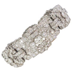 1930s French Art Deco Platinum 10.53 Carat Diamond Bracelet