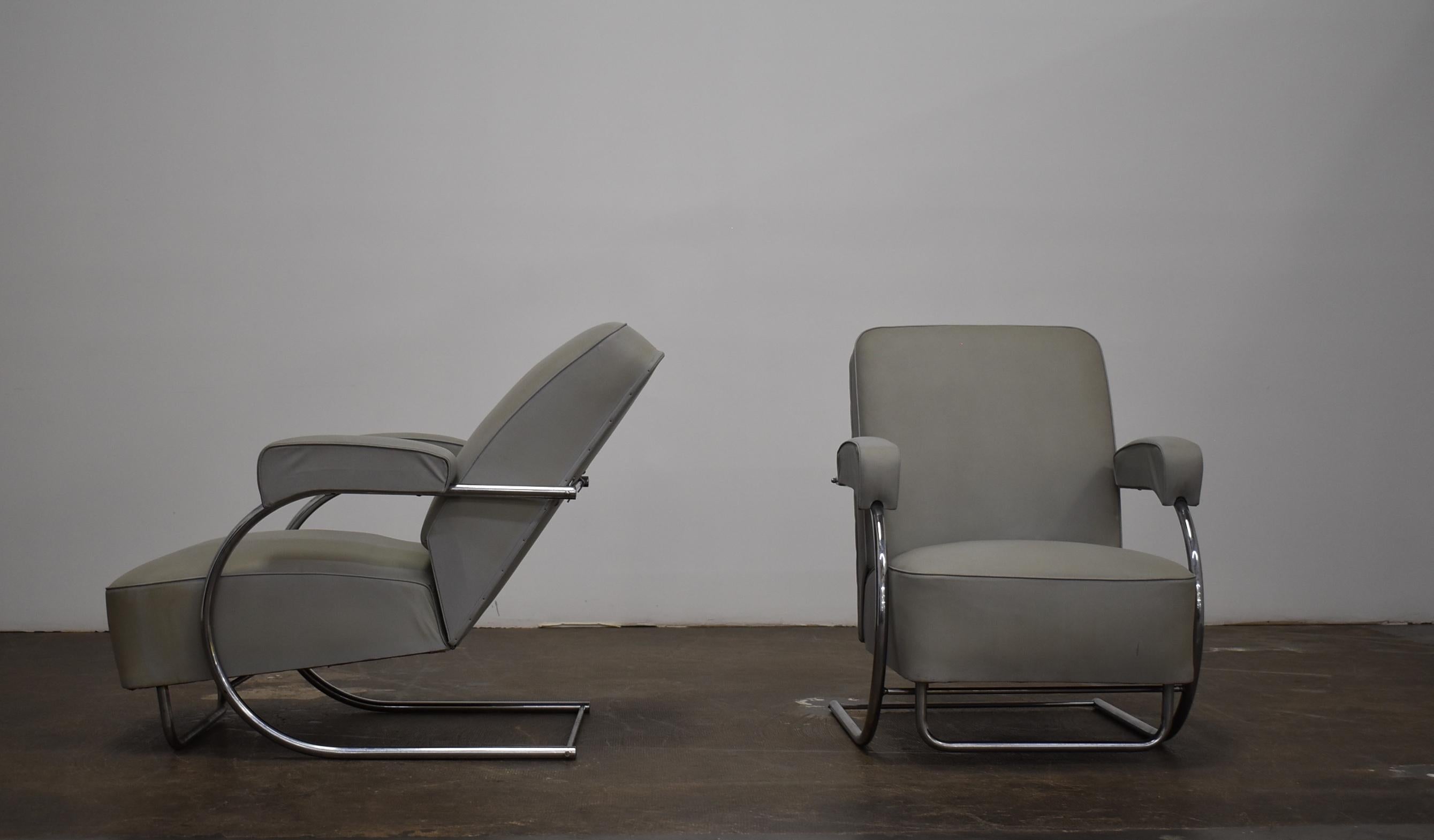 Metal 1930s French Art Deco Reclining Moleskin Chairs For Sale