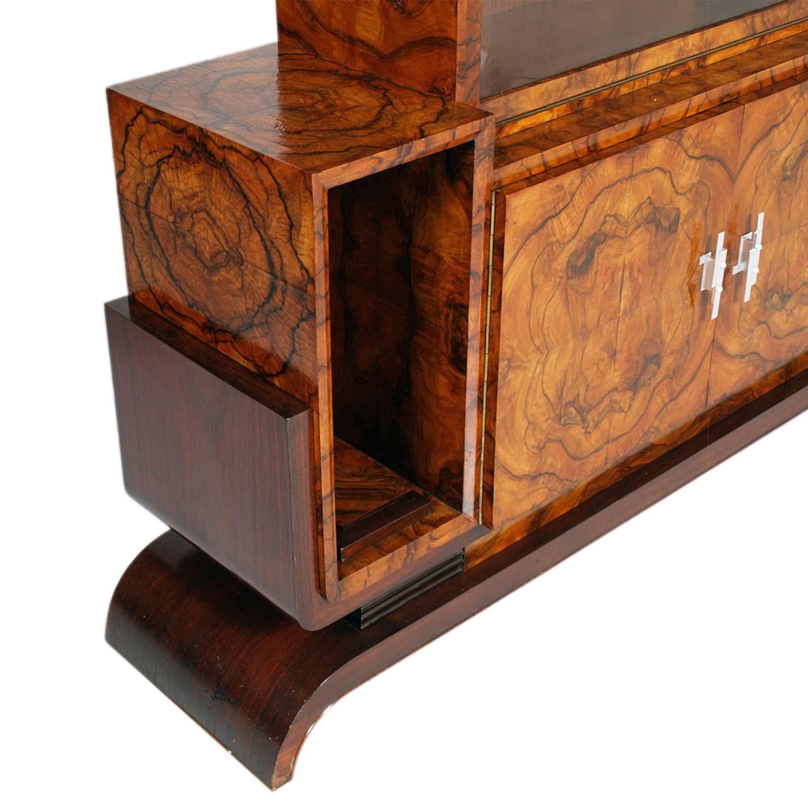 1930s French Art Decò Sideboard Buffet Dry Bar by Jules Leleu, in Walnut Briar In Good Condition For Sale In Vigonza, Padua