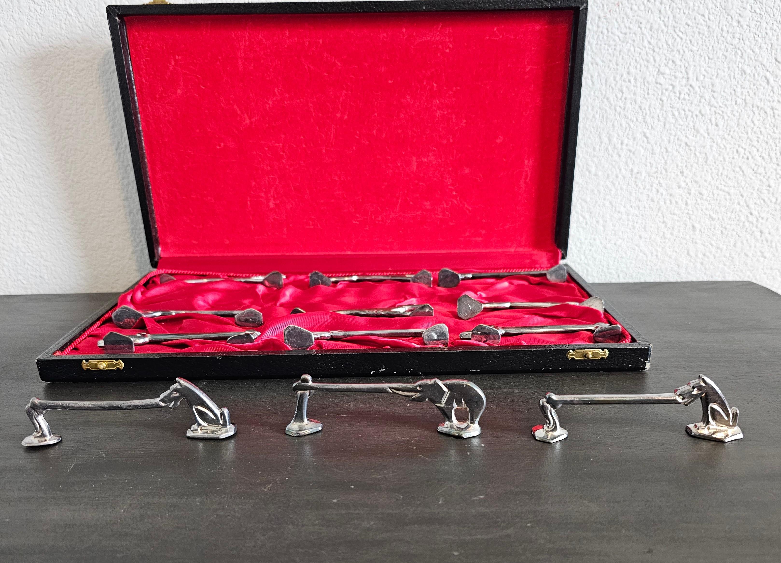 1930s French Art Deco Silverplate Animal Knife Rests Set After Benjamin Rabier In Good Condition For Sale In Forney, TX