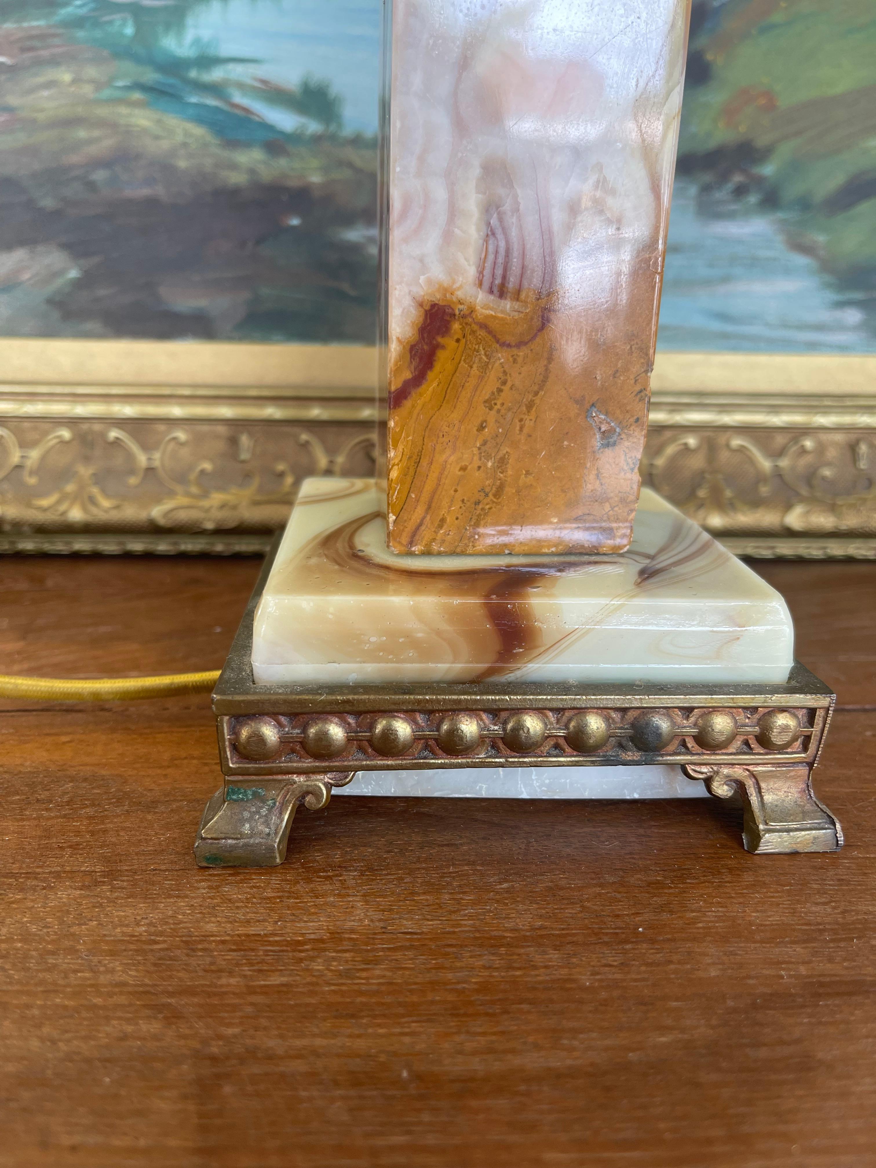 Art Glass 1930s French Art Deco Style Table Lamp with Molded Peach Glass Fan Shade For Sale