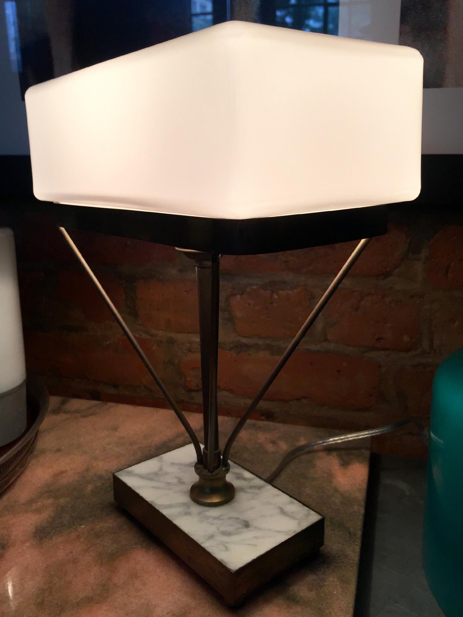 1930s French Art Deco Table Lamp in the Style of Jacques Adnet 6