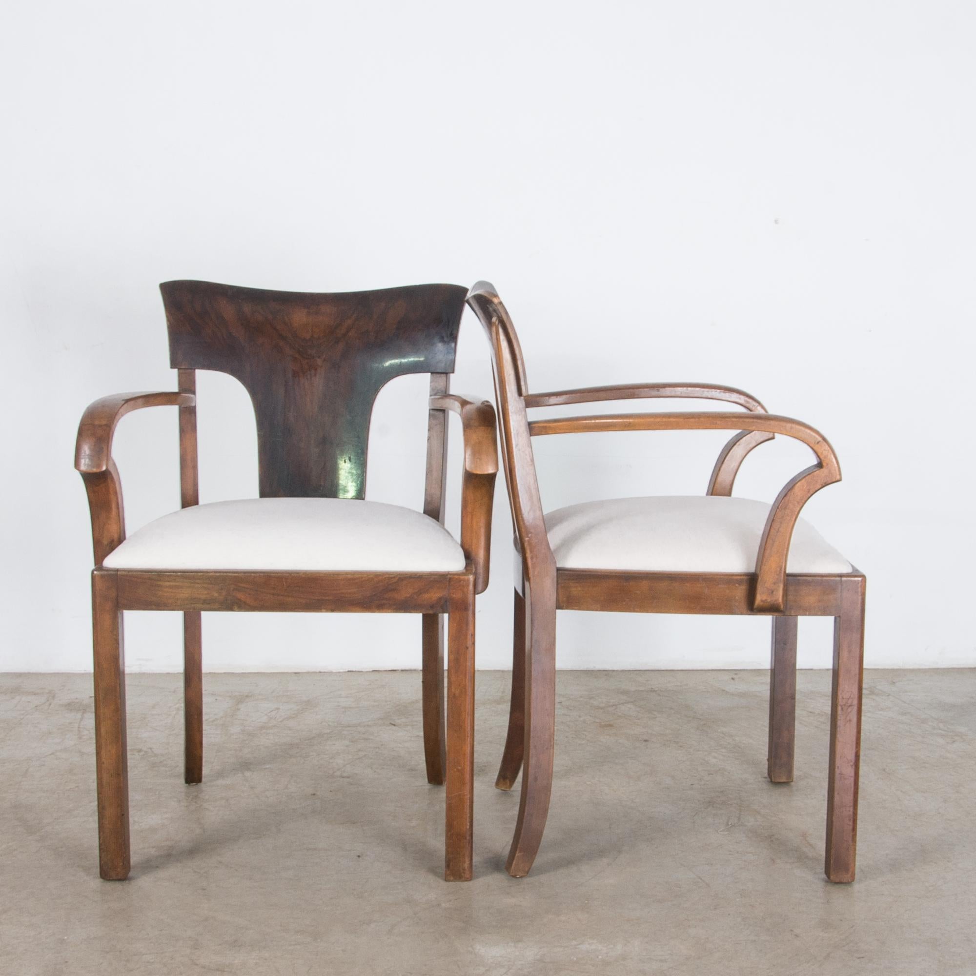 Veneer 1930s French Art Deco Upholstered Armchairs, a Pair