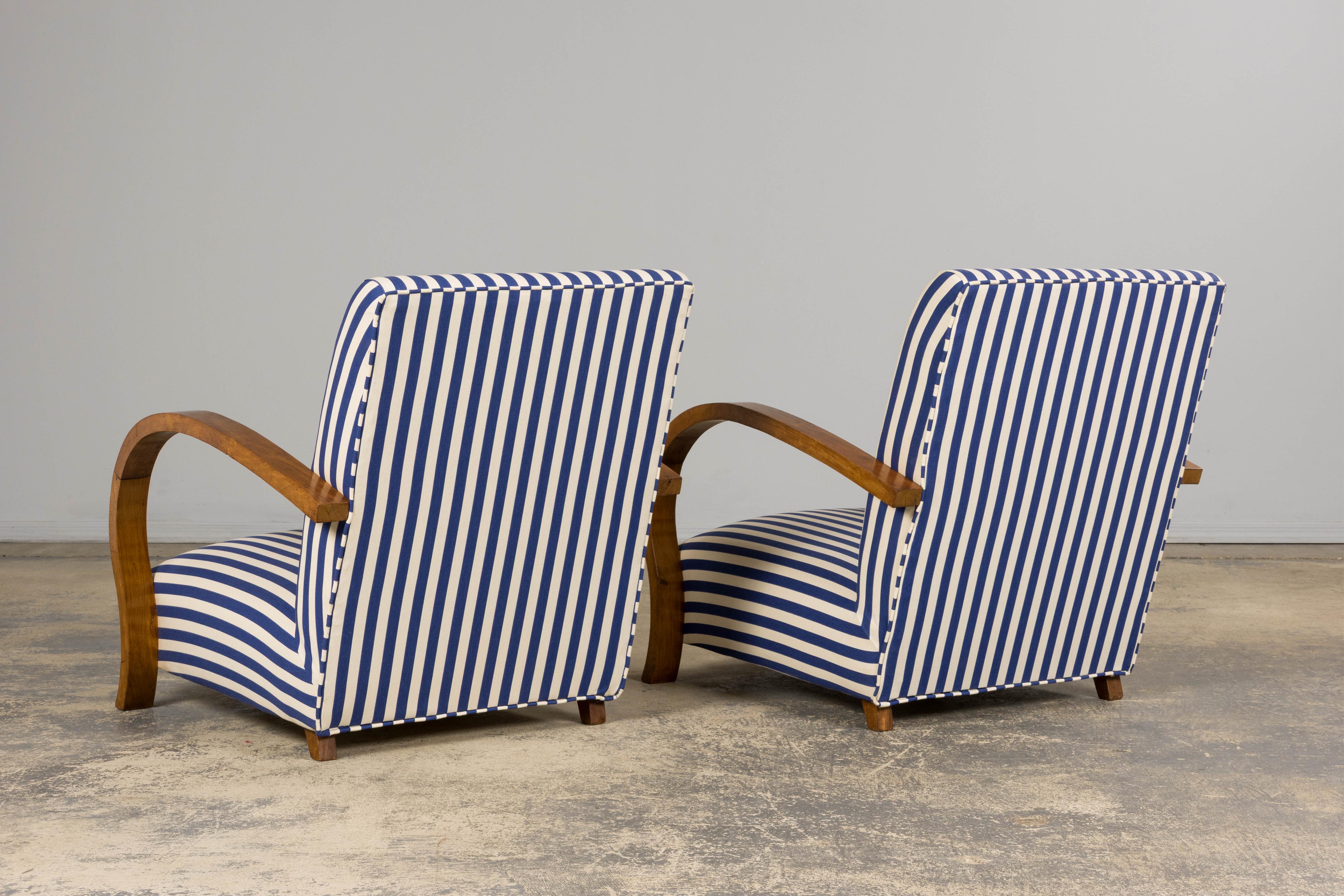 1930s French Art Deco Walnut Bridge Arm Lounge Chairs in Blue Stripe - A Pair For Sale 5