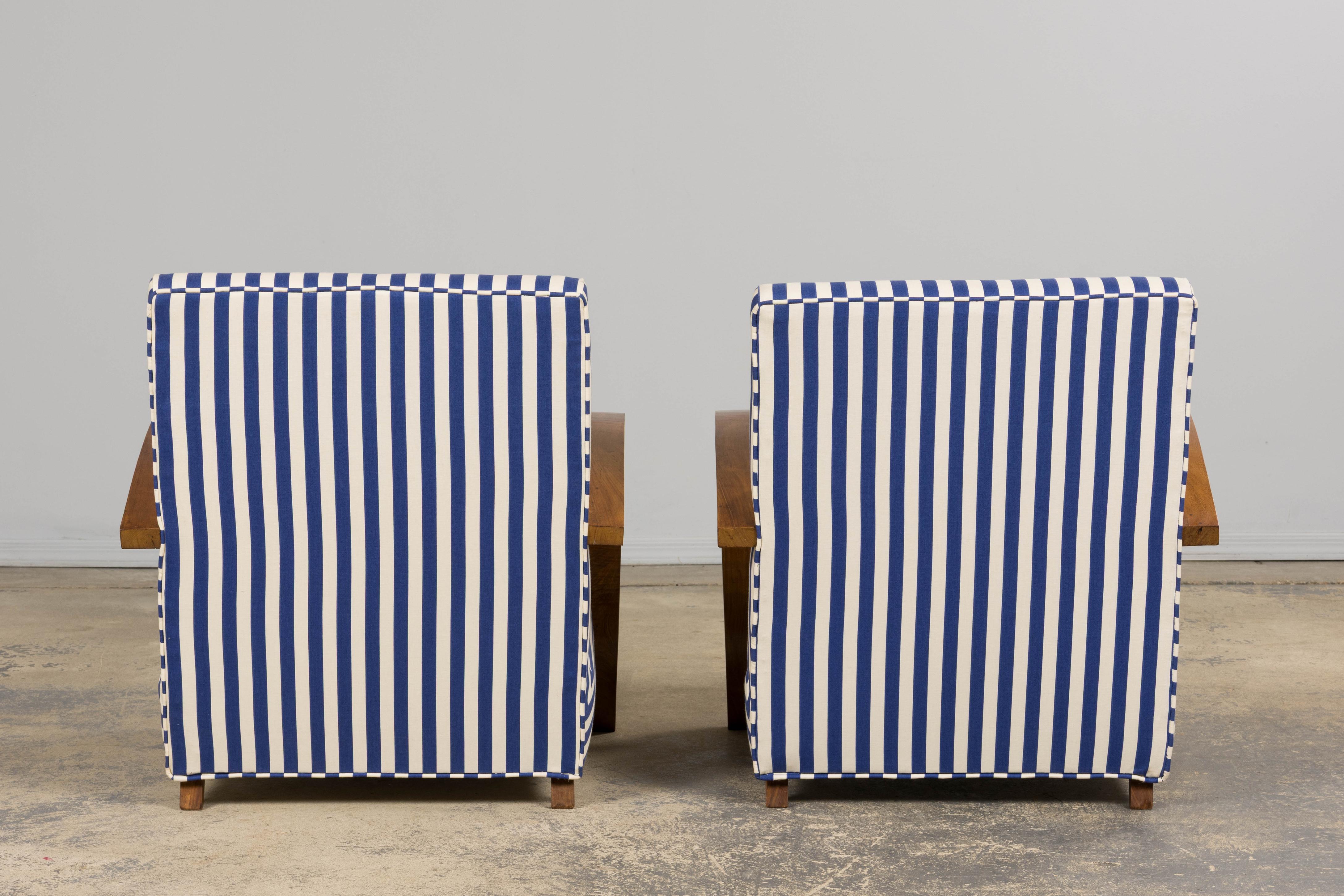 1930s French Art Deco Walnut Bridge Arm Lounge Chairs in Blue Stripe - A Pair For Sale 14