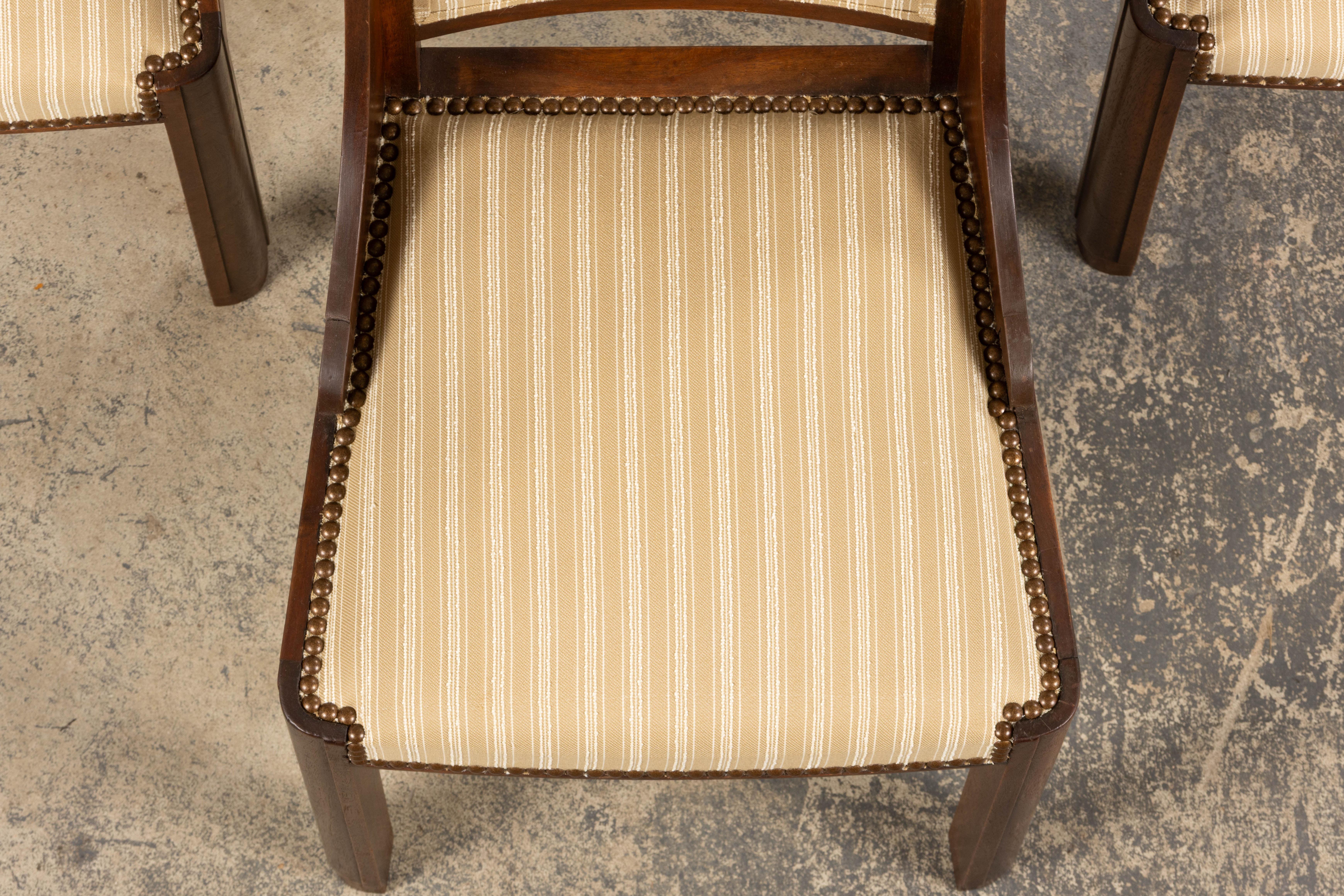 Francese Sedie da pranzo in noce Art Deco francese degli anni '30 a righe beige - Set di 6 in vendita