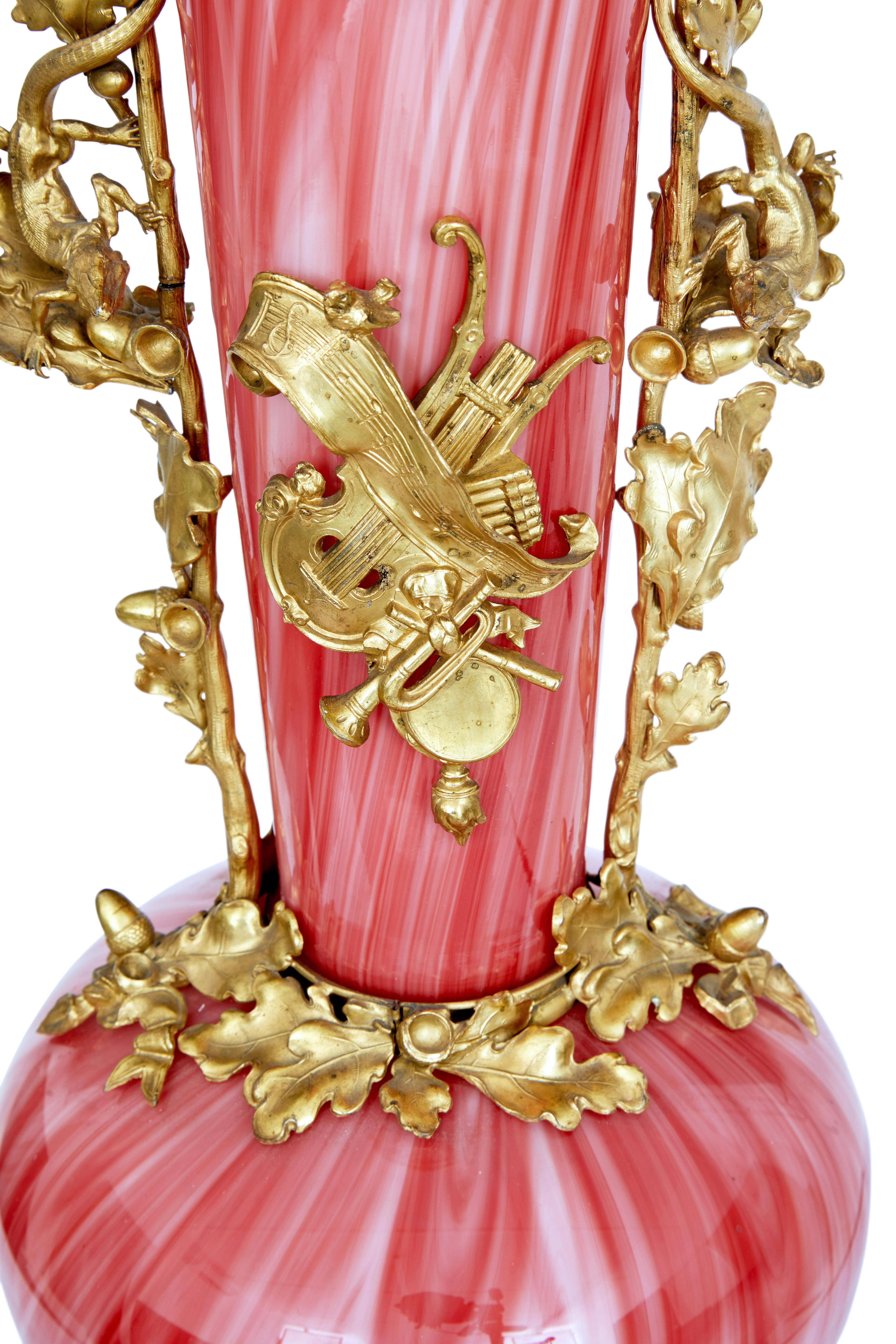 Vaso in vetro artistico francese degli anni '30 con montature in ormù In condizioni buone in vendita a Debenham, Suffolk
