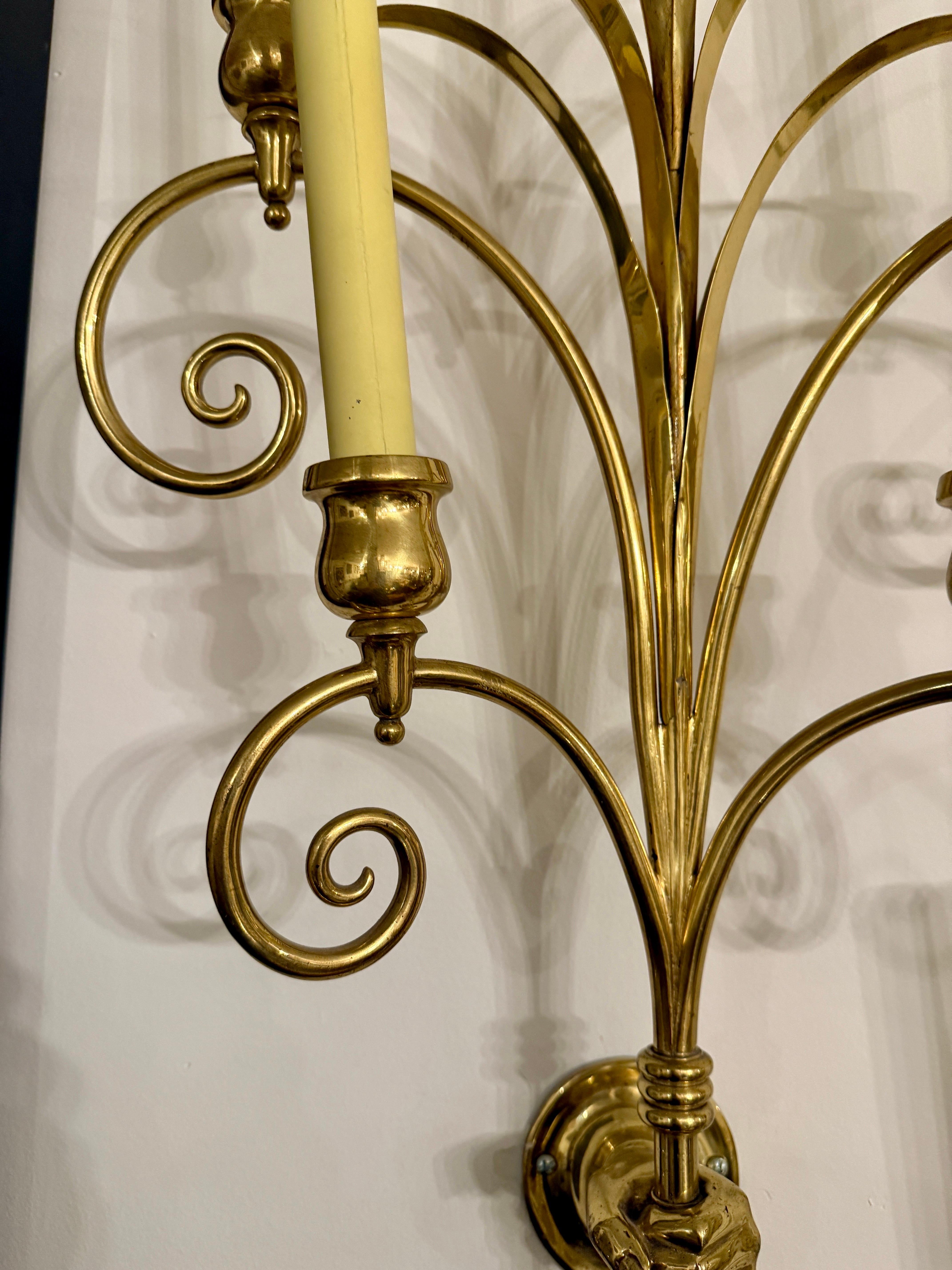 Sconcese francesi a candelabro degli anni '30 in ottone, COPPIA in vendita 5