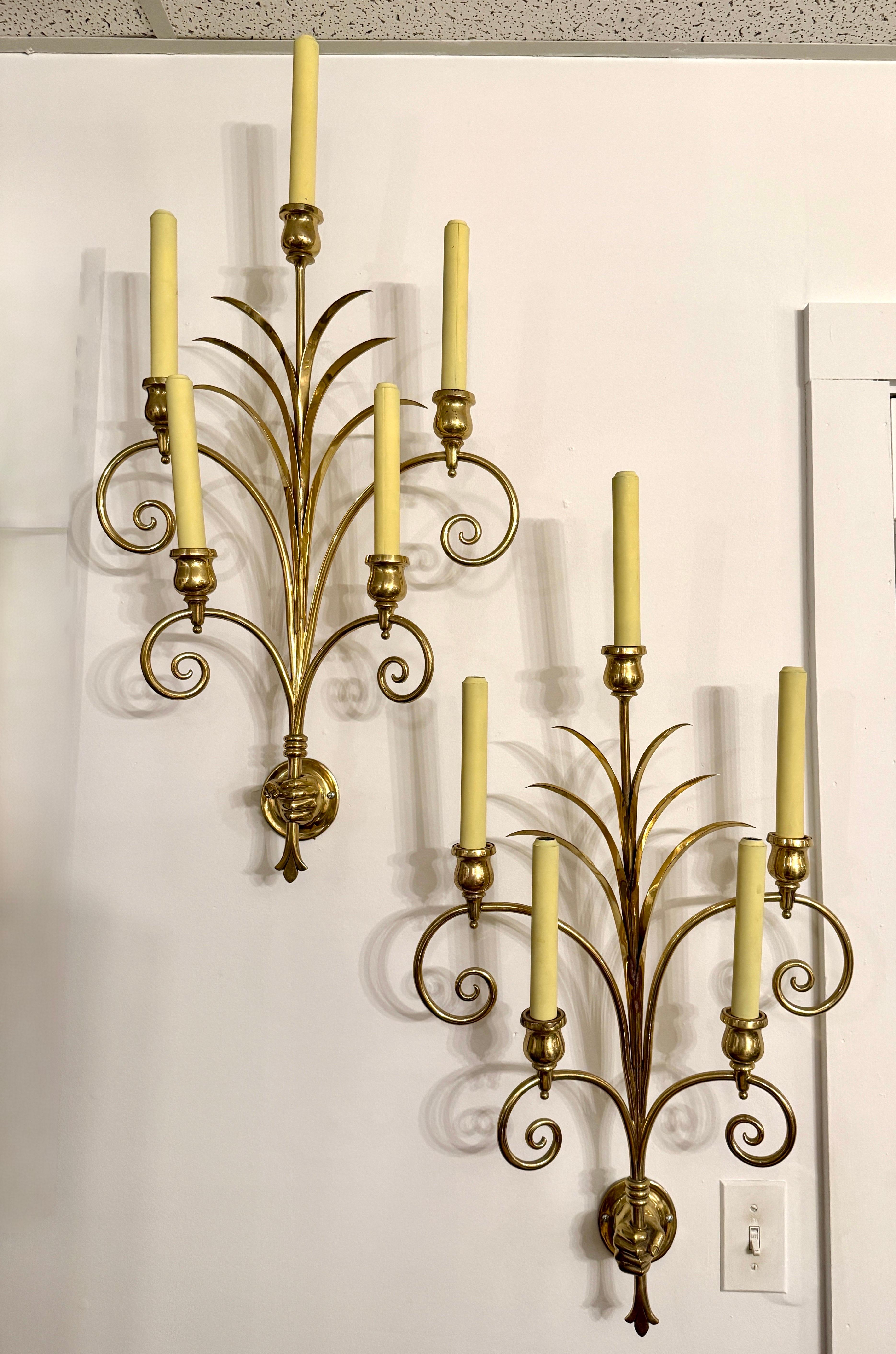 Sconcese francesi a candelabro degli anni '30 in ottone, COPPIA in vendita 1