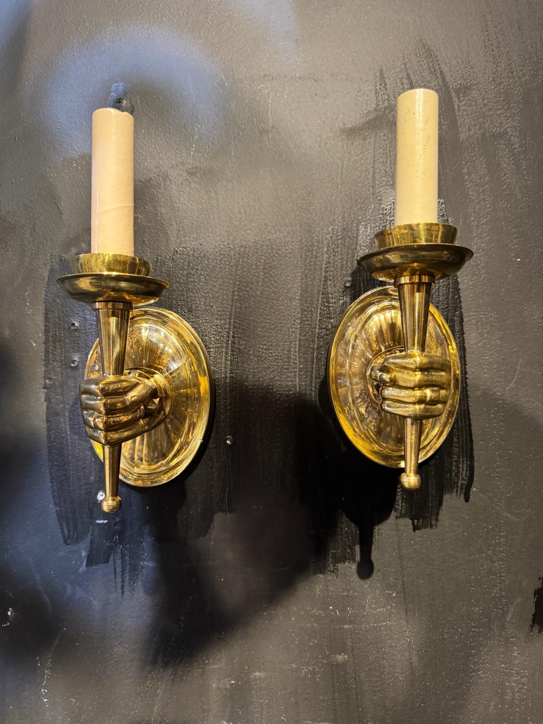 Stile provenzale Applique francese in bronzo e cristallo degli anni '30 con una luce in vendita