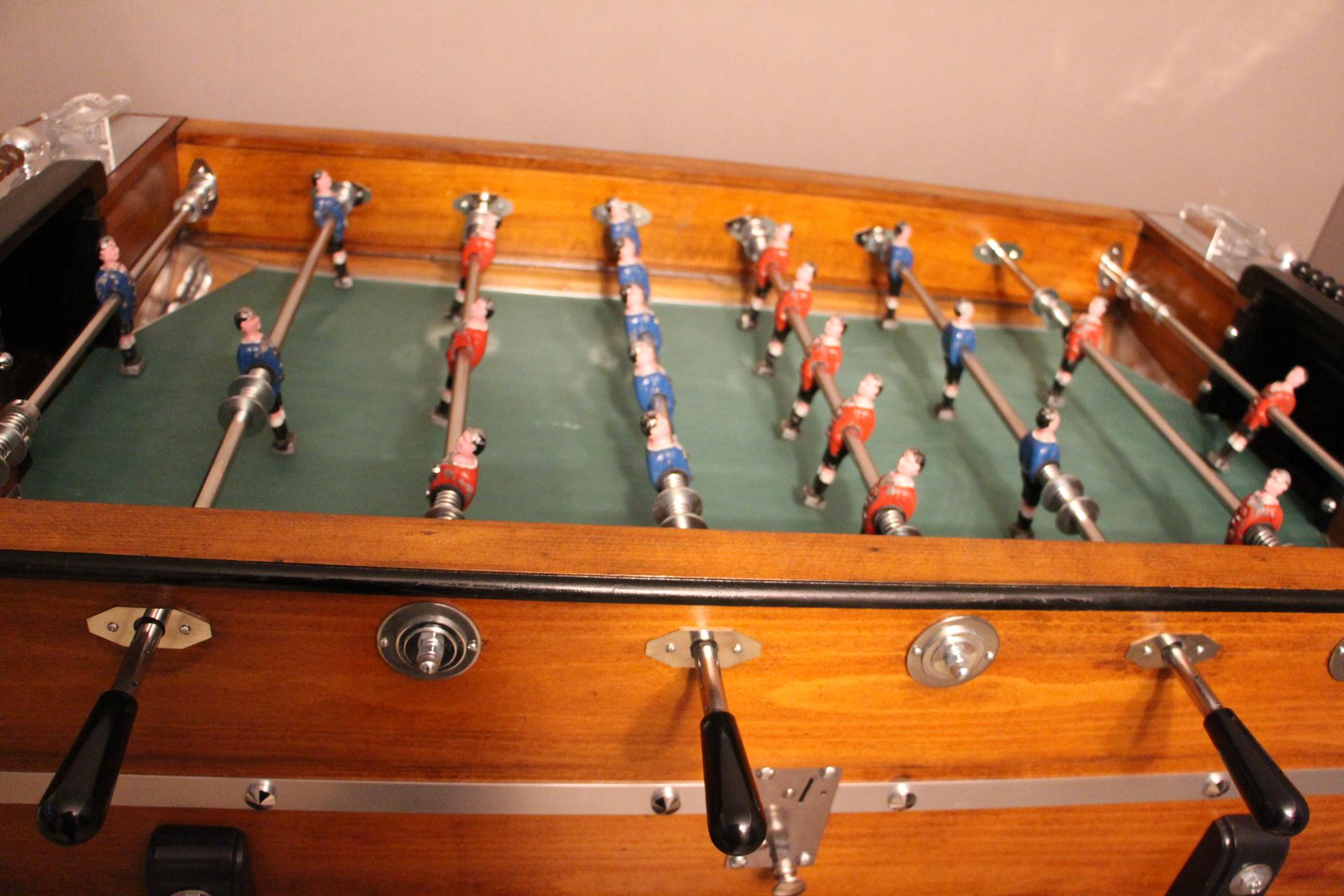 1930s French Cafe's Foosball Table 1