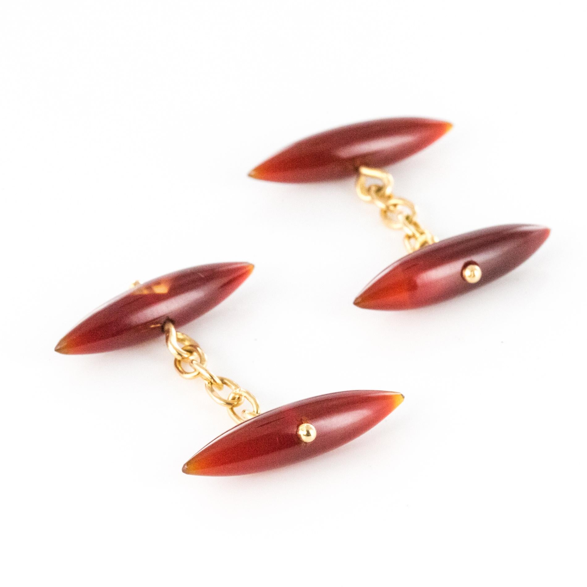 French 1930s Art Deco Carnelian 18 Karat Yellow Gold Cufflinks In Good Condition For Sale In Poitiers, FR