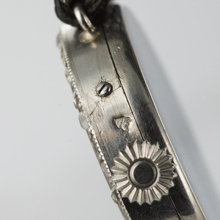 1930s Art Deco French Diamond Platinum Mechanical Ladies Watch For Sale 11